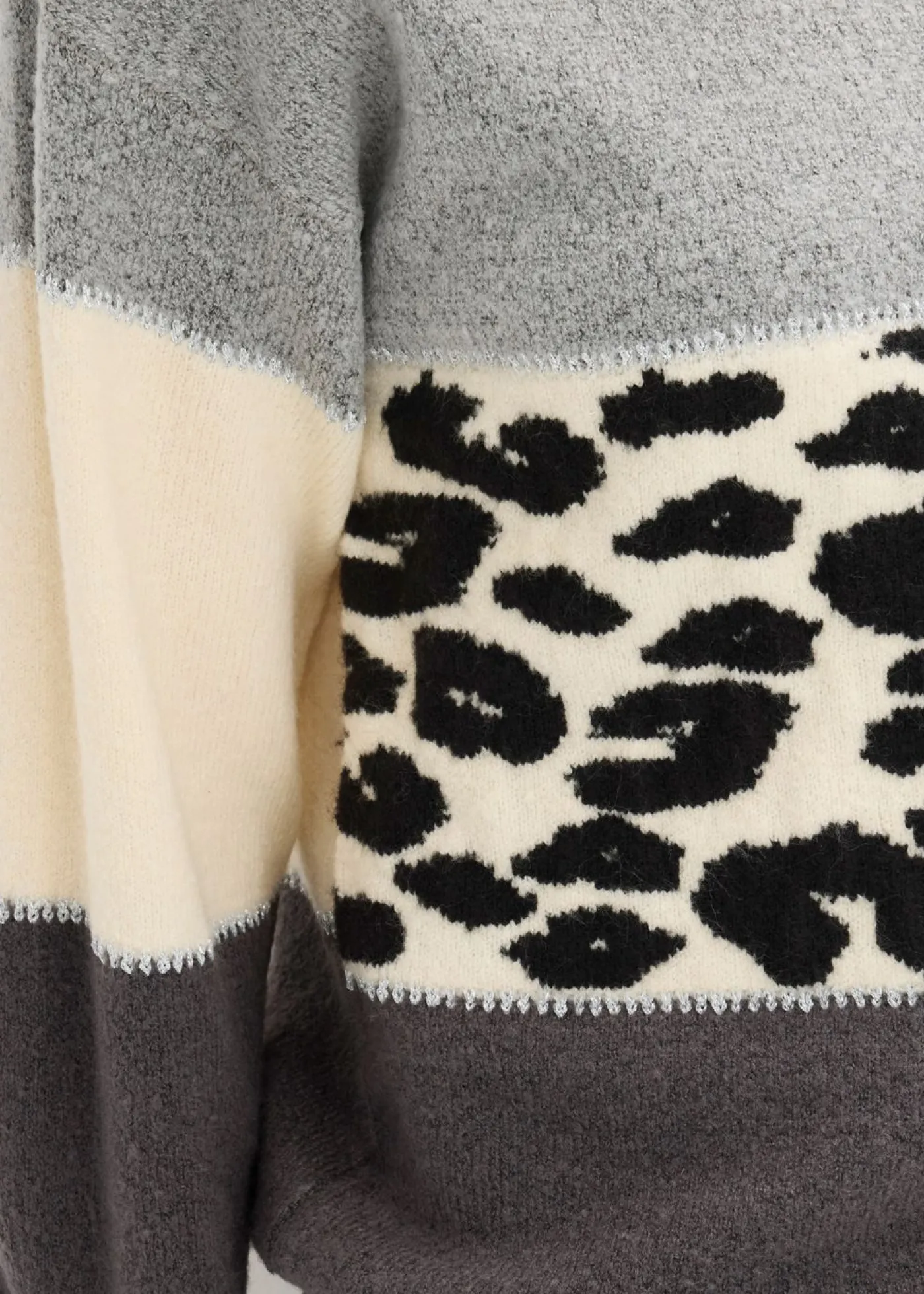 bonprix bonprix Jersey oversize Gris jaspeado/antracita con estampado de leopardo Online