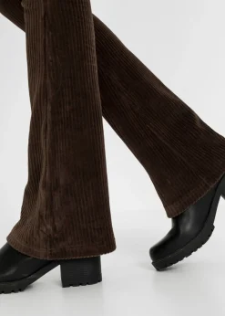 bonprix bonprix Leggings acampanados con aspecto de pana Marrón oscuro Hot