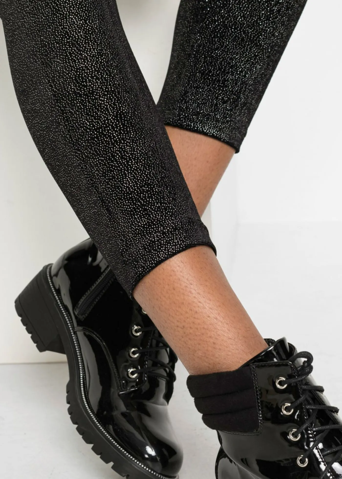 bonprix bonprix Leggings brillantes de terciopelo Negro-plata Discount