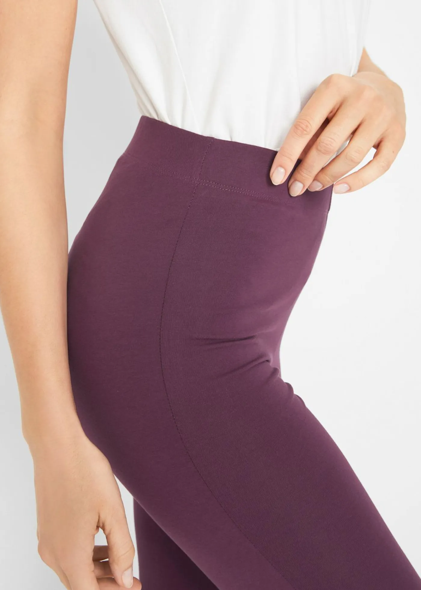 bonprix bonprix Leggings capri con cinturilla cómoda Burdeos
