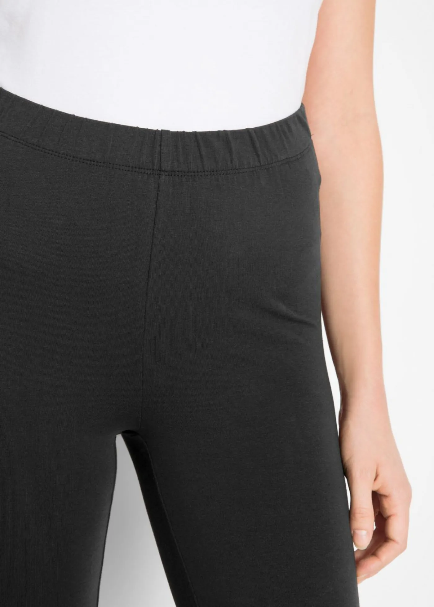 bonprix bonprix Leggings capri con detalles de encaje Negro Outlet