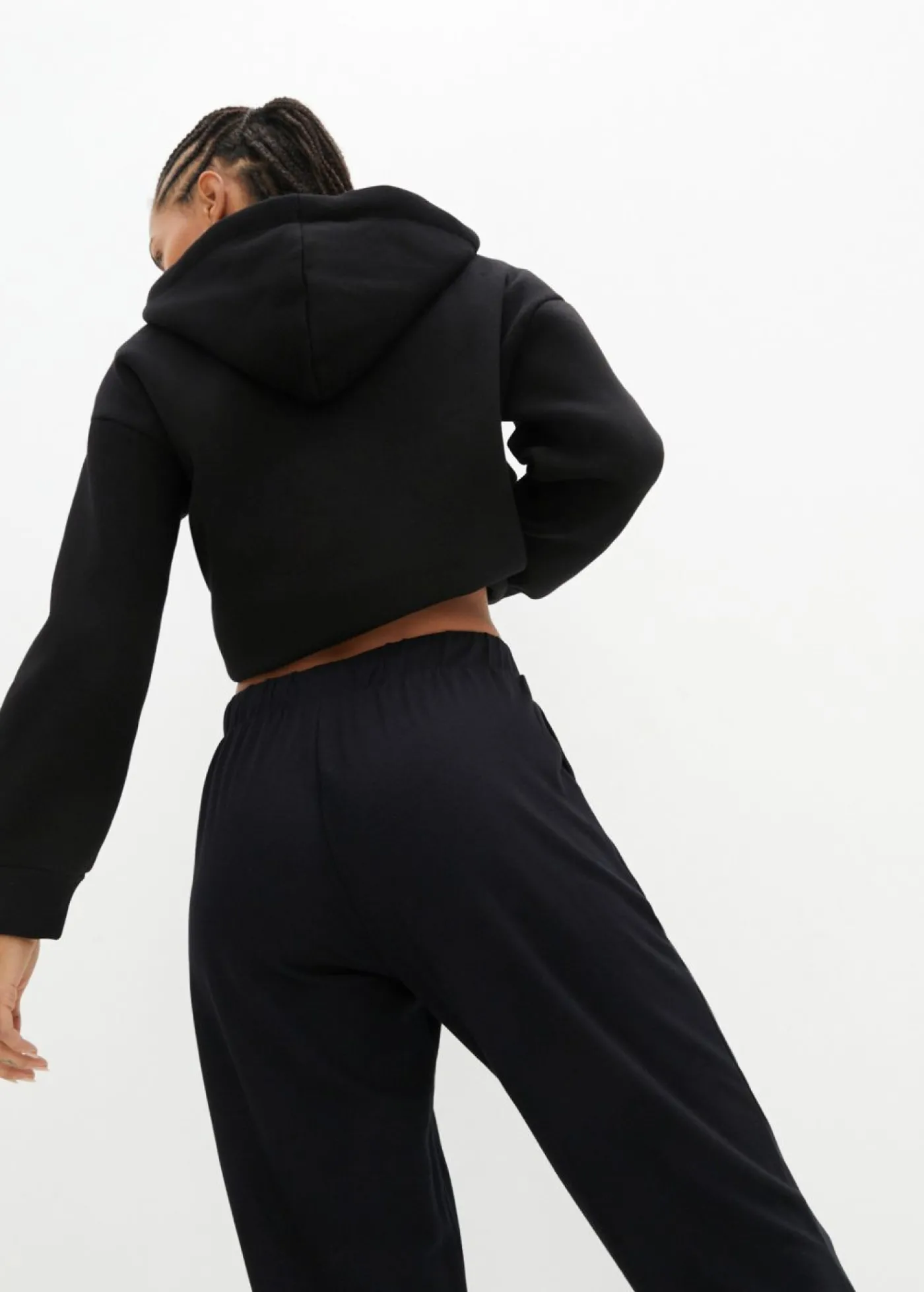 bonprix bonprix Ligeros pantalones de chándal con viscosa Negro New