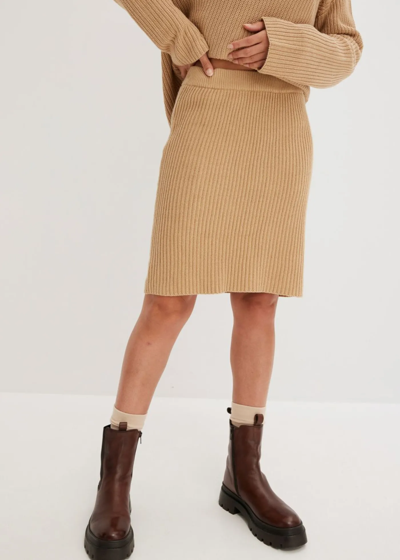 bonprix bonprix Minifalda Café con leche Sale
