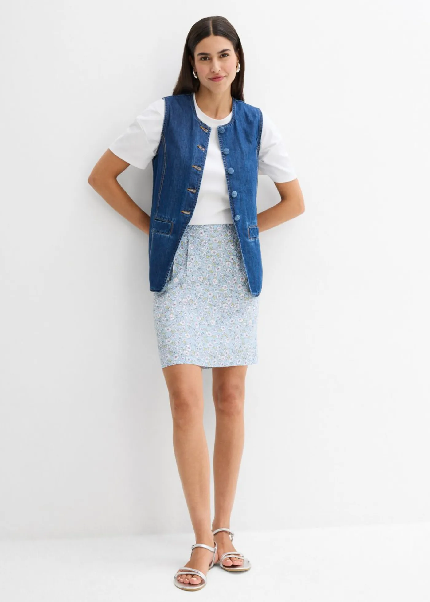 bonprix bonprix Minifalda de viscosa fluida azul hielo con flores