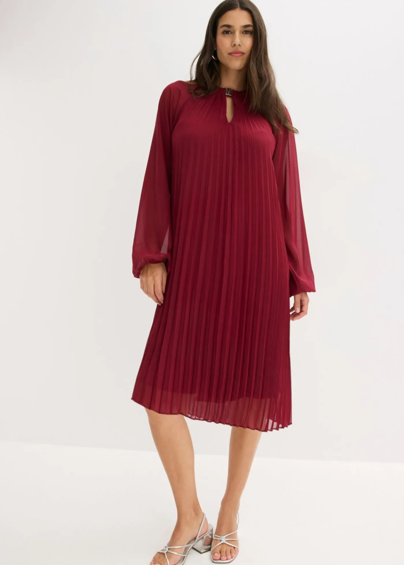 bonprix bonprix Minivestido de gasa fina con plisado Rojo rubí Clearance