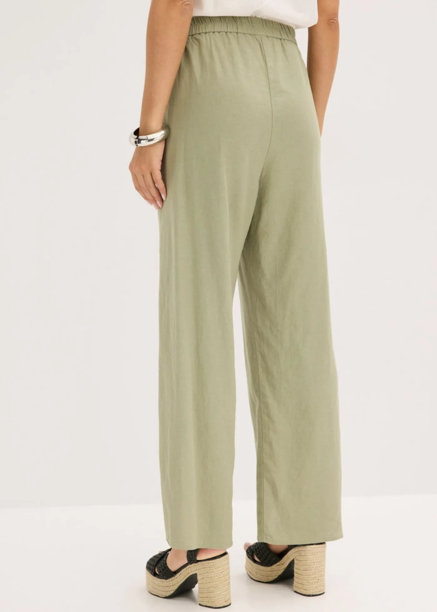 bonprix bonprix Pantalón Oliva New