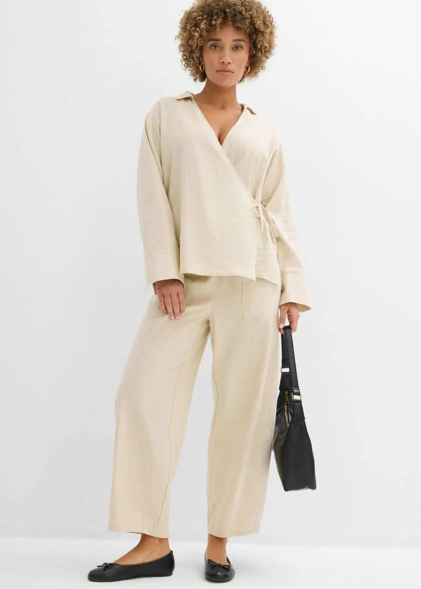 bonprix bonprix Pantalón acampanado de mezcla de lino ligero Arena claro New