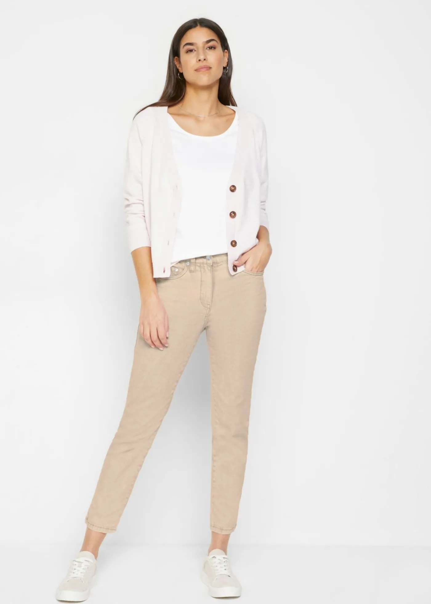 bonprix bonprix Pantalón acortado de sarga con aspecto desgastado Arena claro Hot