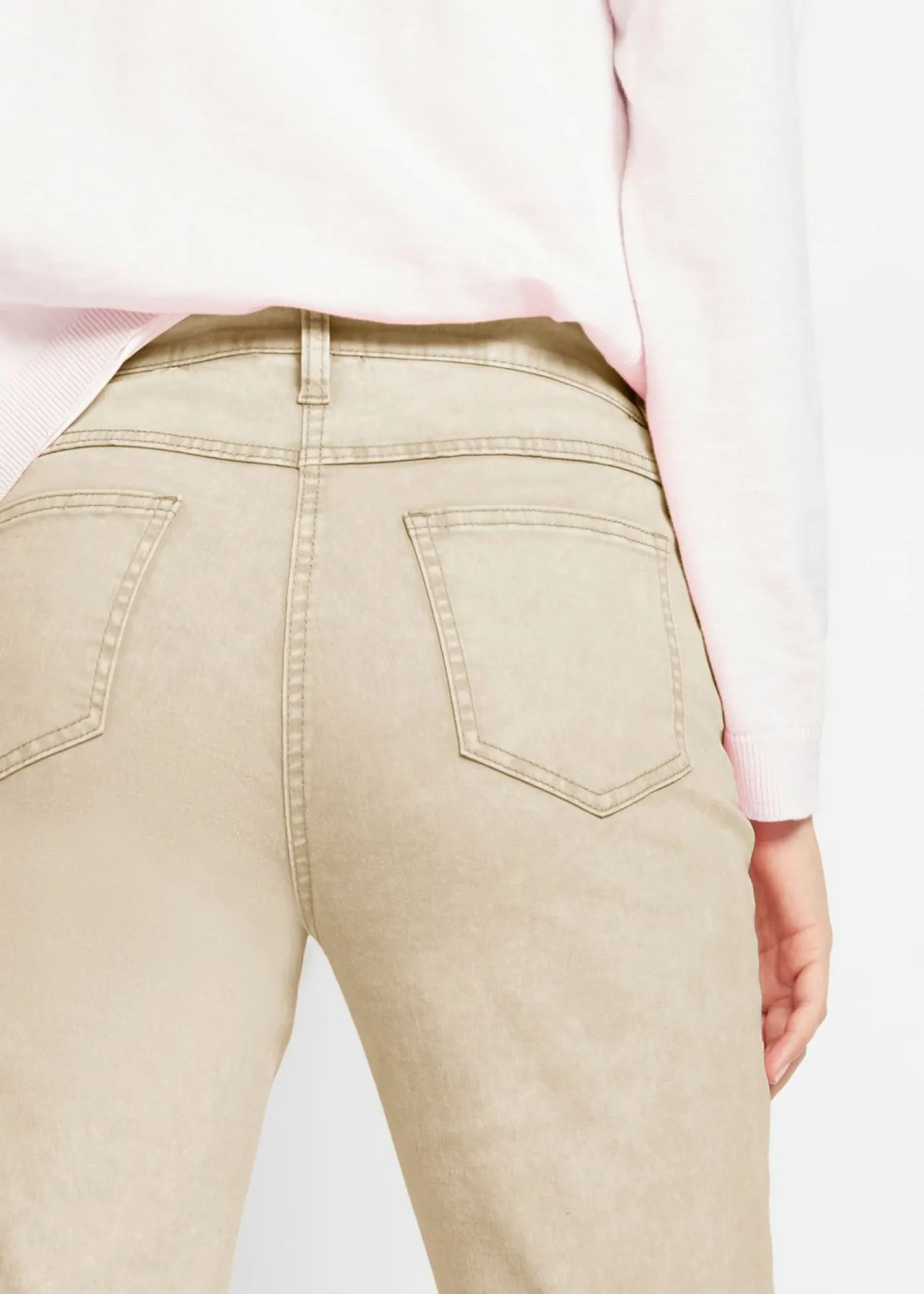 bonprix bonprix Pantalón acortado de sarga con aspecto desgastado Arena claro Hot