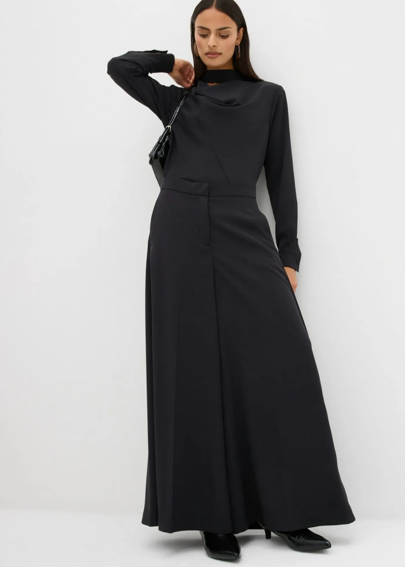 bonprix bonprix Pantalón ancho y fluido con cinturilla cómoda Negro Discount