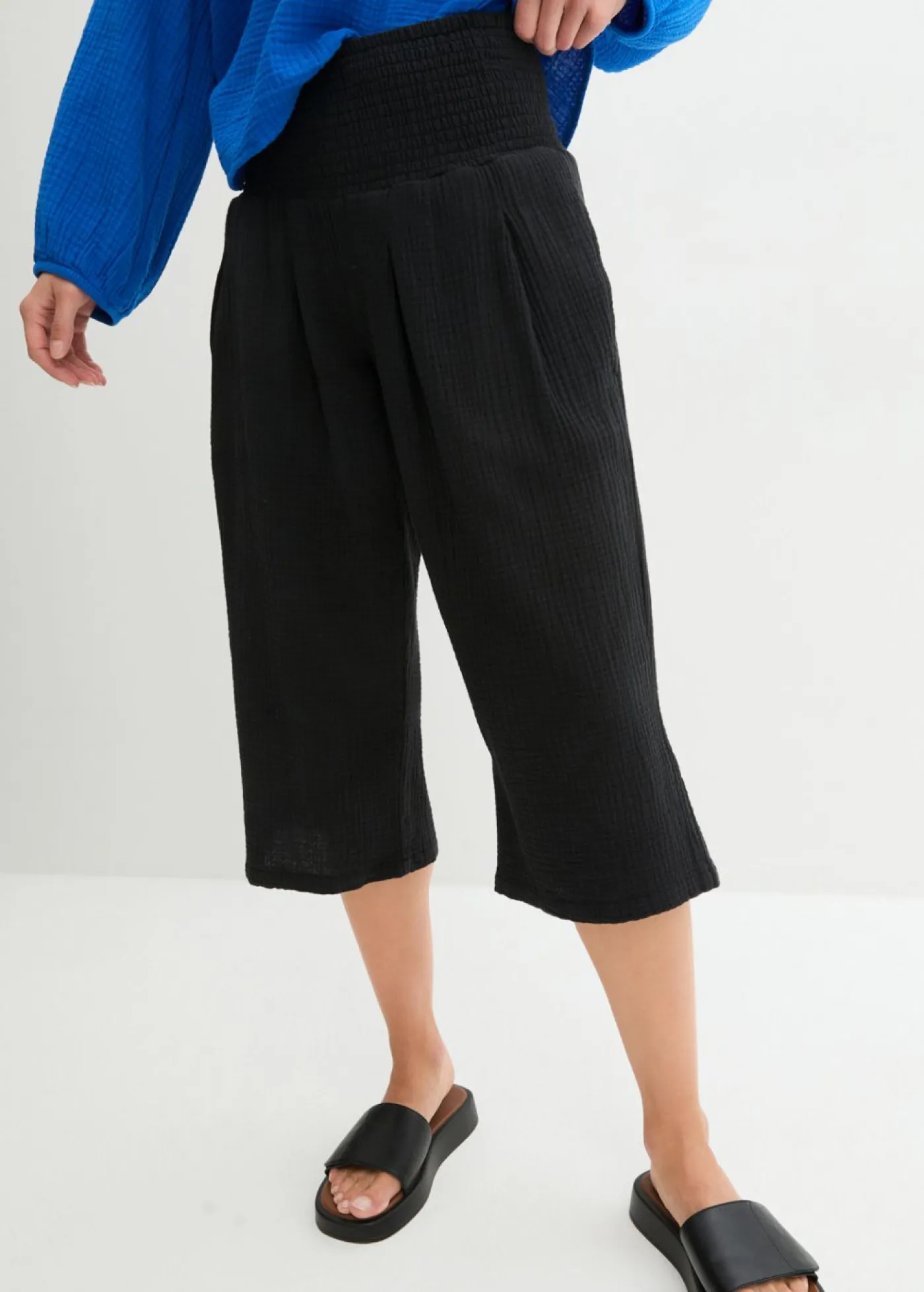bonprix bonprix Pantalón capri de muselina suave Rojo azalea