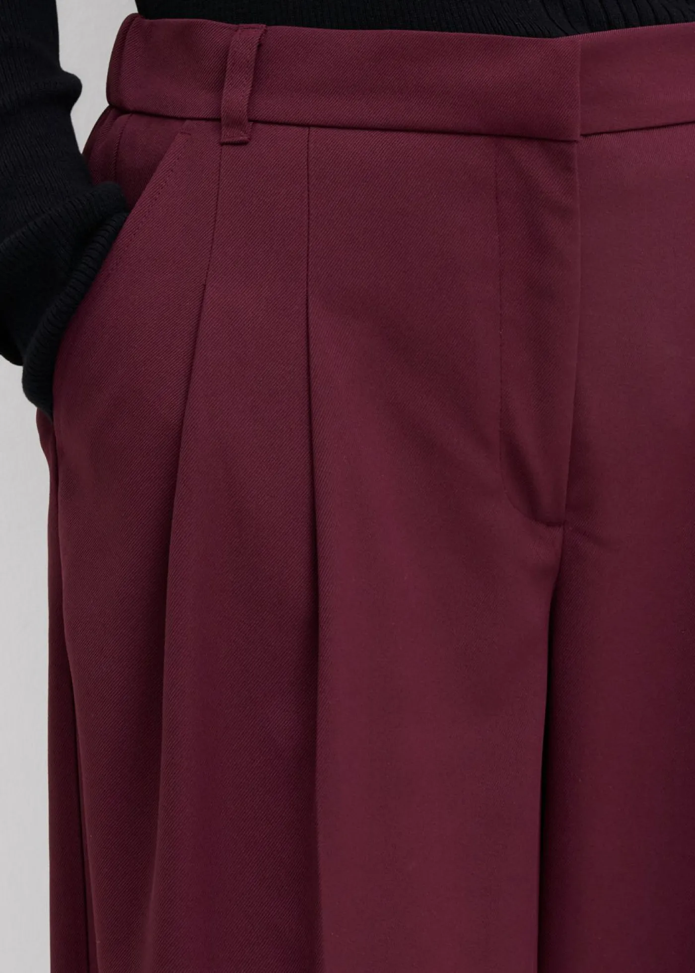 bonprix bonprix Pantalón con pinzas, cinturilla cómoda y abertura rojo burdeos Online