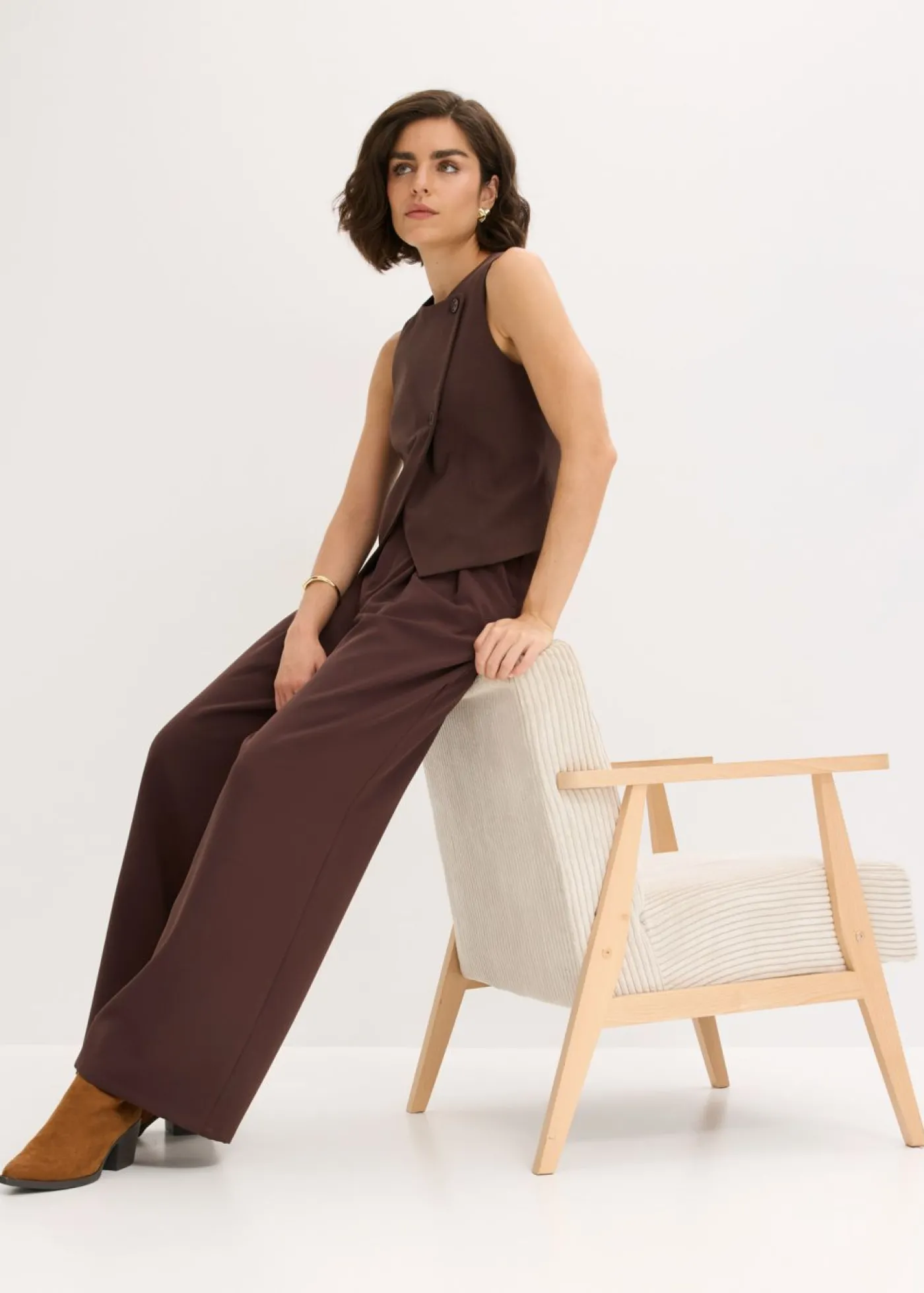 bonprix bonprix Pantalón con pinzas y cinturilla cómoda Marrón oscuro Sale