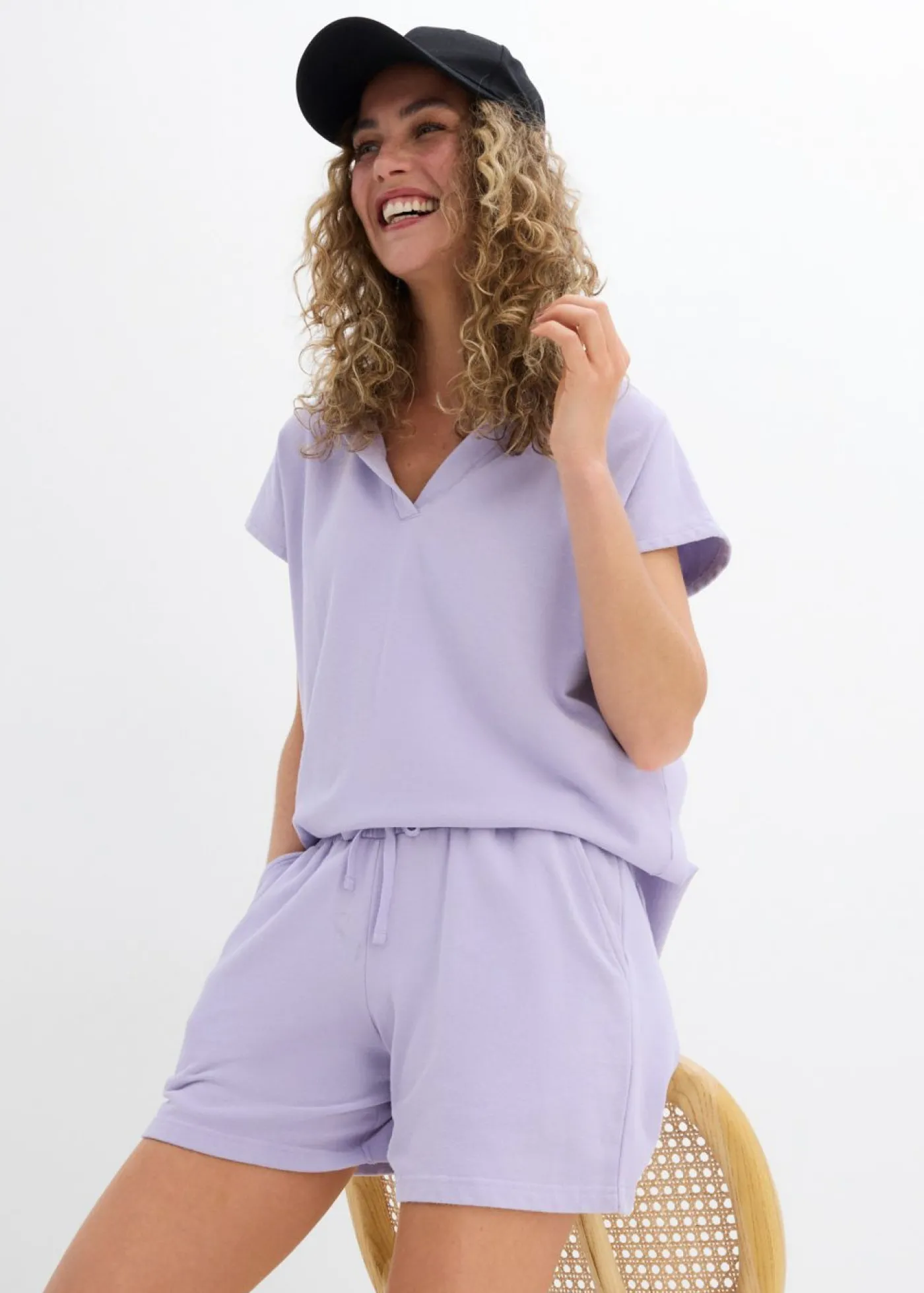 bonprix bonprix Pantalón corto de chándal de algodón puro Violeta claro