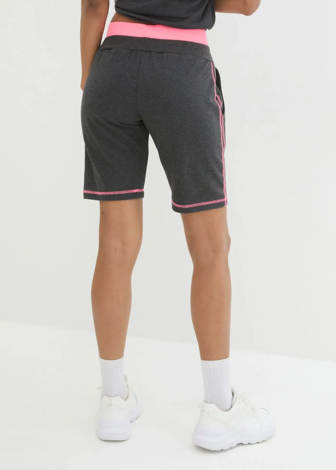 bonprix bonprix Pantalón corto de chándal de mezcla de algodón Antracita jaspeado Clearance