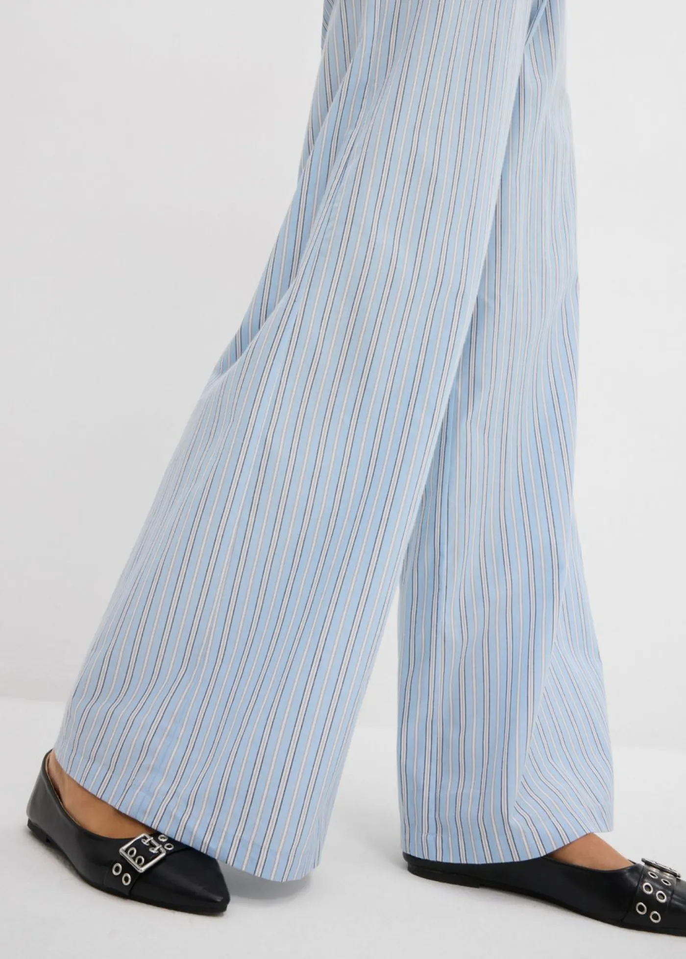 bonprix bonprix Pantalón de algodón puro Azul-blanco con rayas