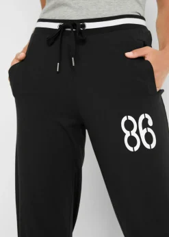 bonprix bonprix Pantalón de chándal 3/4 de mezcla de algodón Negro estampado Hot