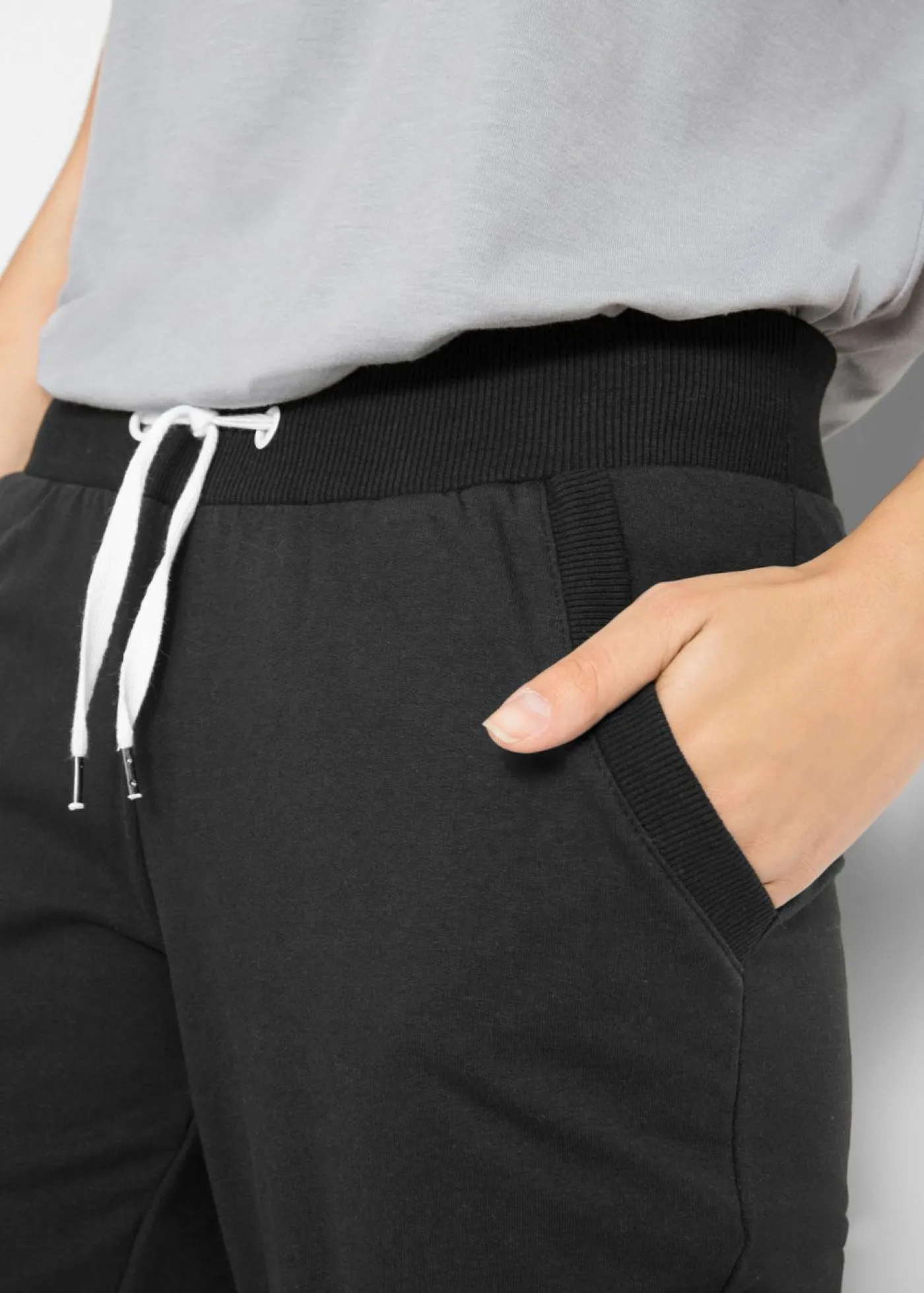 bonprix bonprix Pantalón de chándal con rayas negro con rayas Online