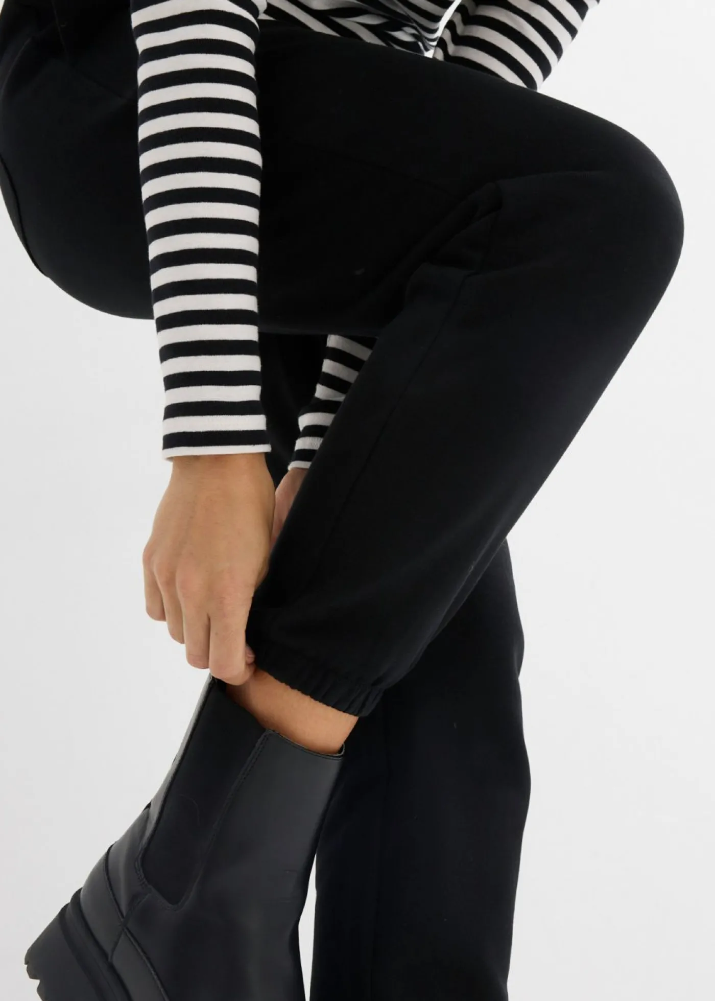 bonprix bonprix Pantalón de chándal de algodón orgánico puro (2 unidades) Negro-gris claro jaspeado New