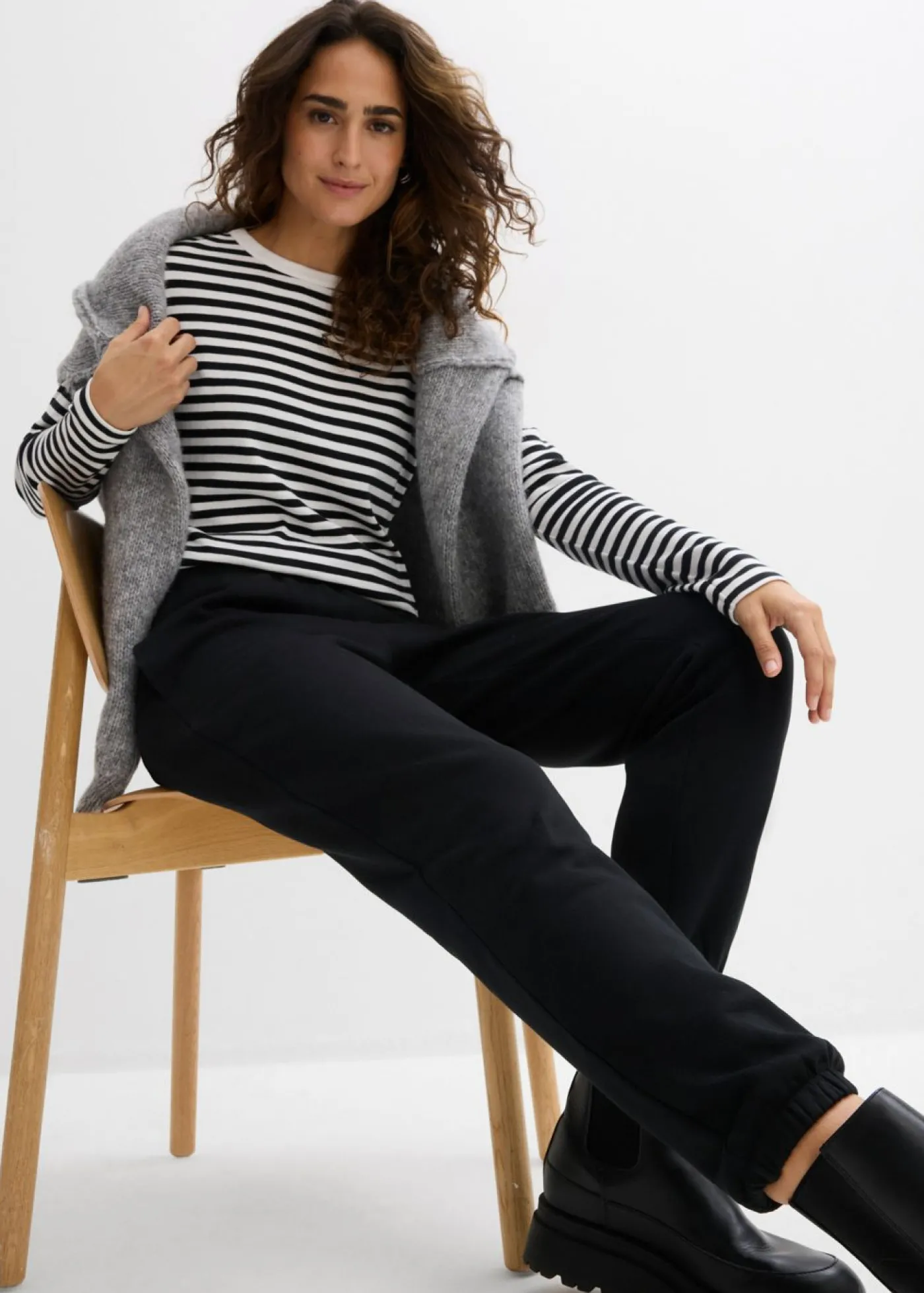 bonprix bonprix Pantalón de chándal de algodón orgánico puro (2 unidades) Negro-gris claro jaspeado New