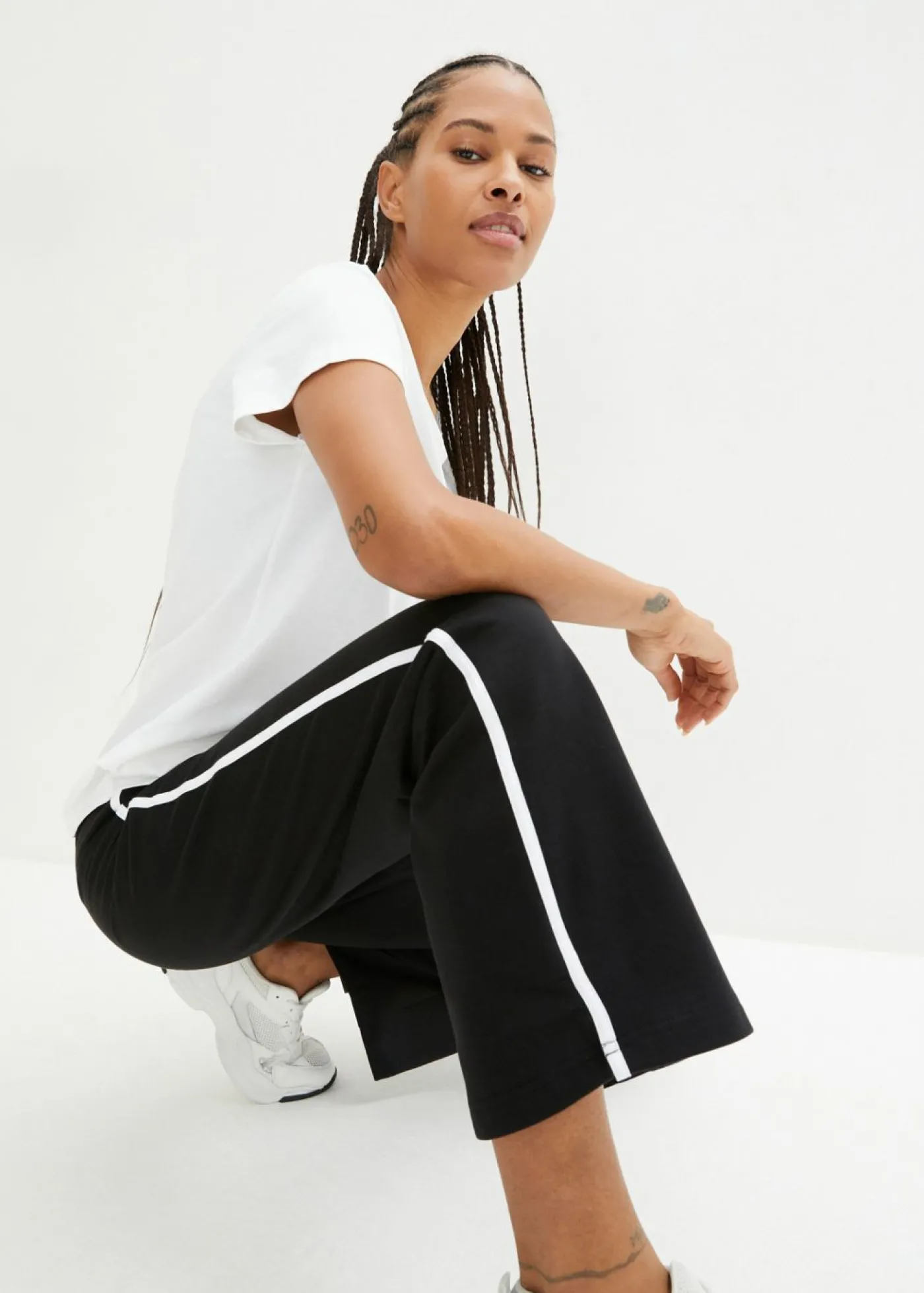 bonprix bonprix Pantalón de chándal de algodón puro (2 unidades) negro con rayas