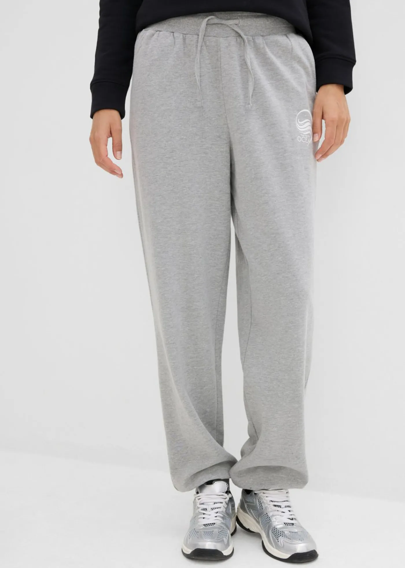 bonprix bonprix Pantalón de chándal de algodón puro Gris claro jaspeado-blanco