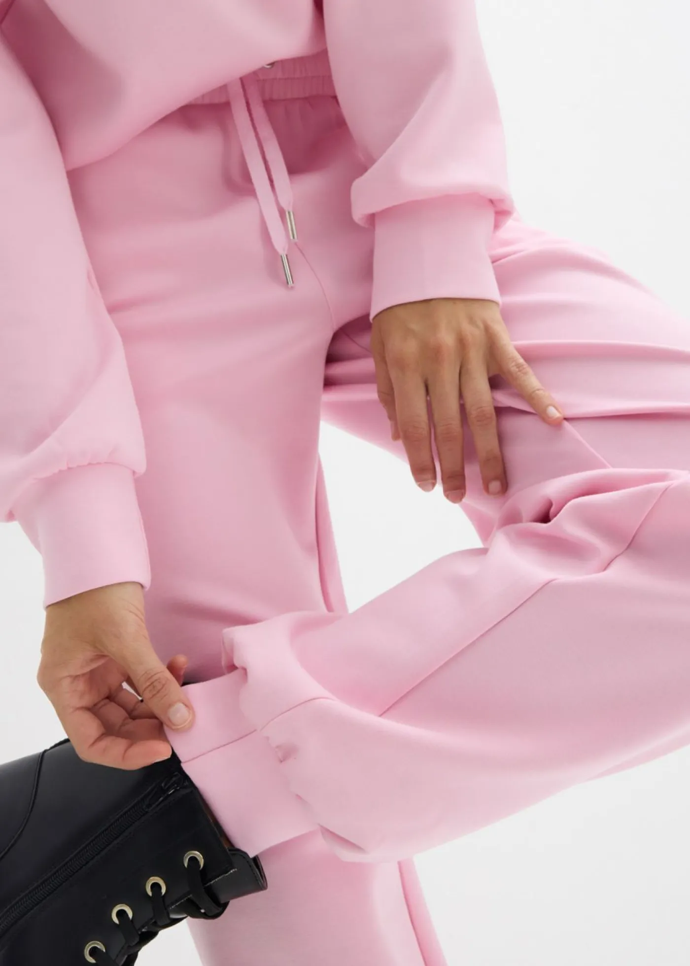 bonprix bonprix Pantalón de chándal de neopreno suave rosa cristal Online