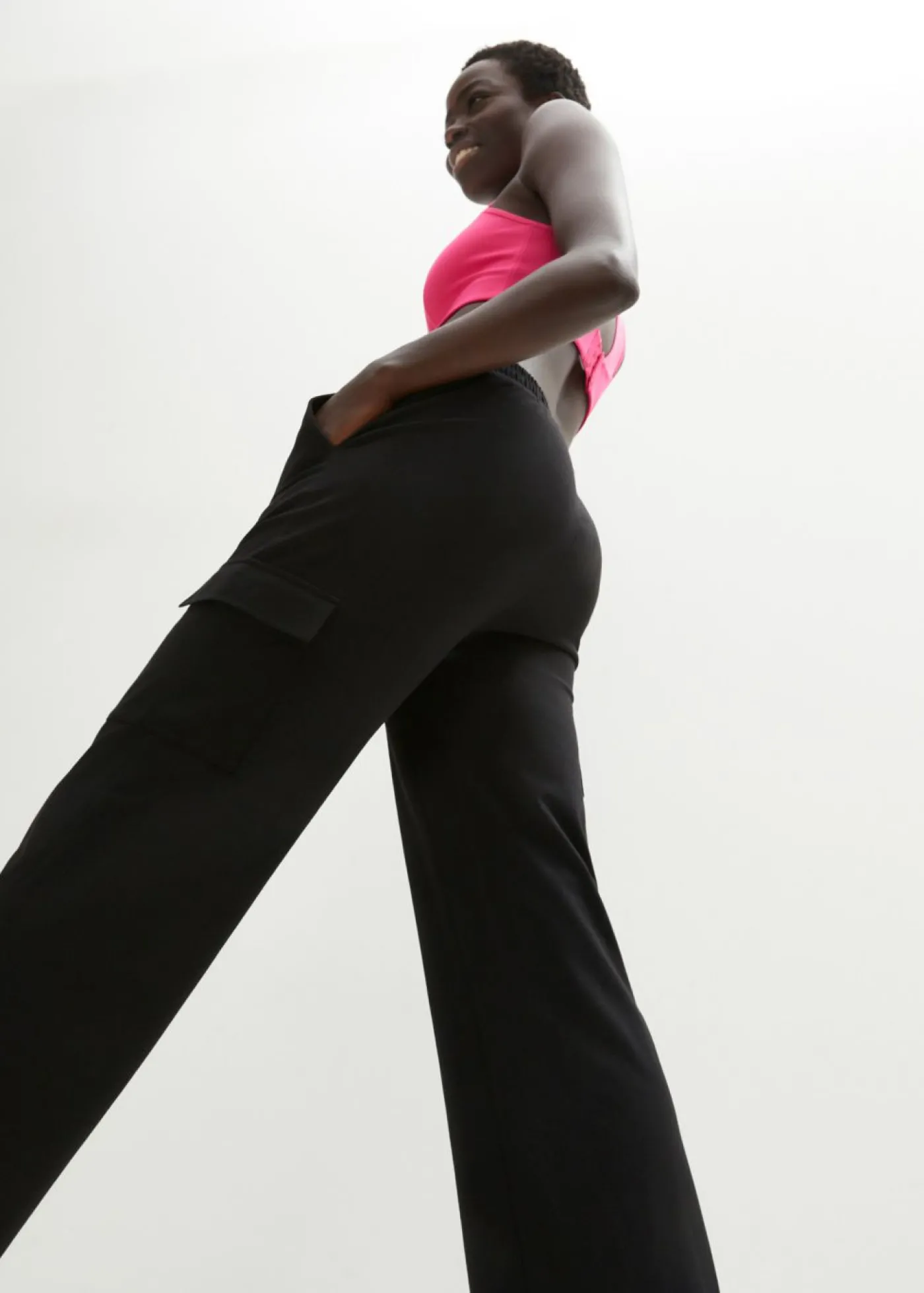 bonprix bonprix Pantalón de chándal en mezcla de algodón elástico Negro Clearance