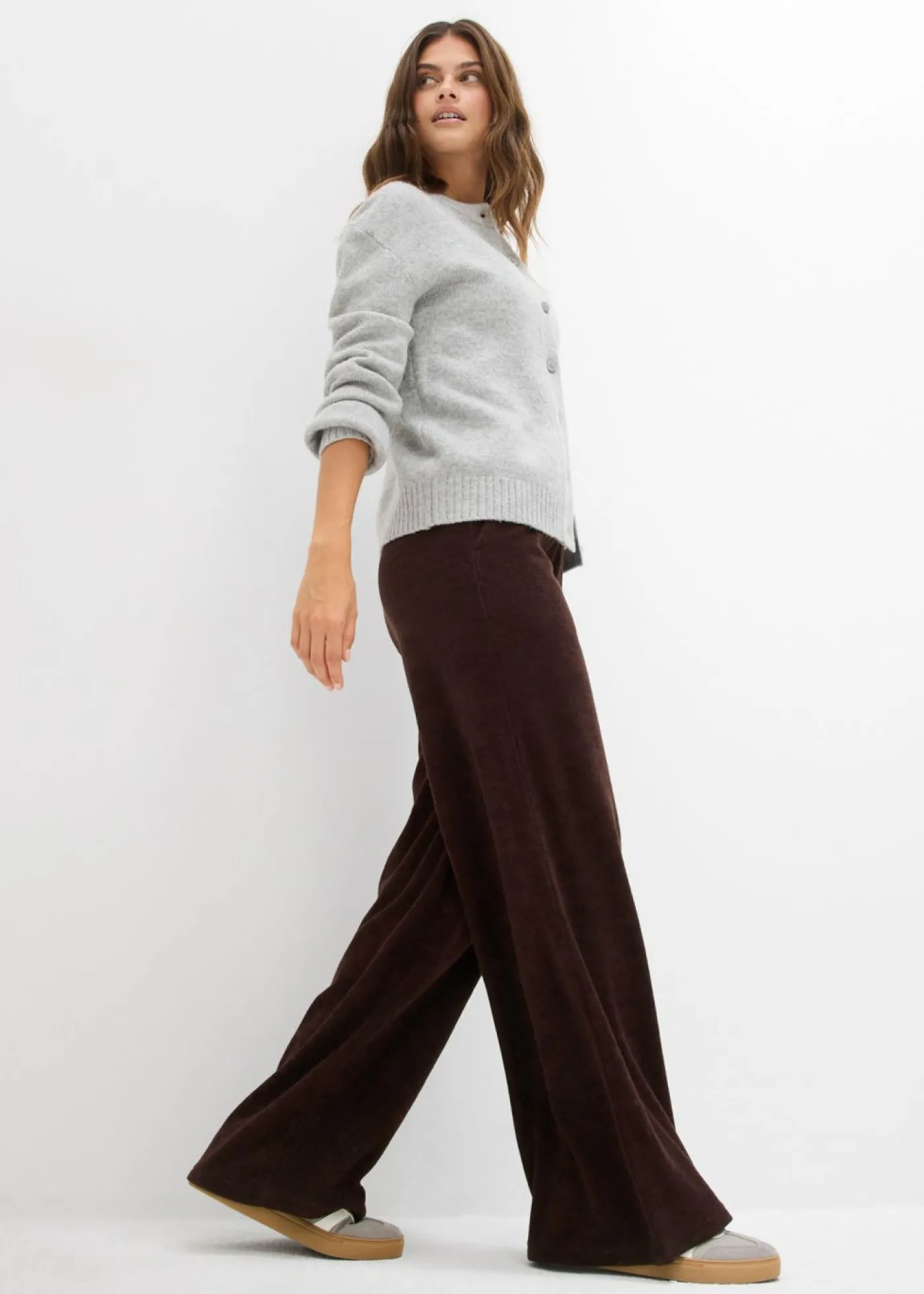 bonprix bonprix Pantalón de felpa de punto Marrón oscuro Best