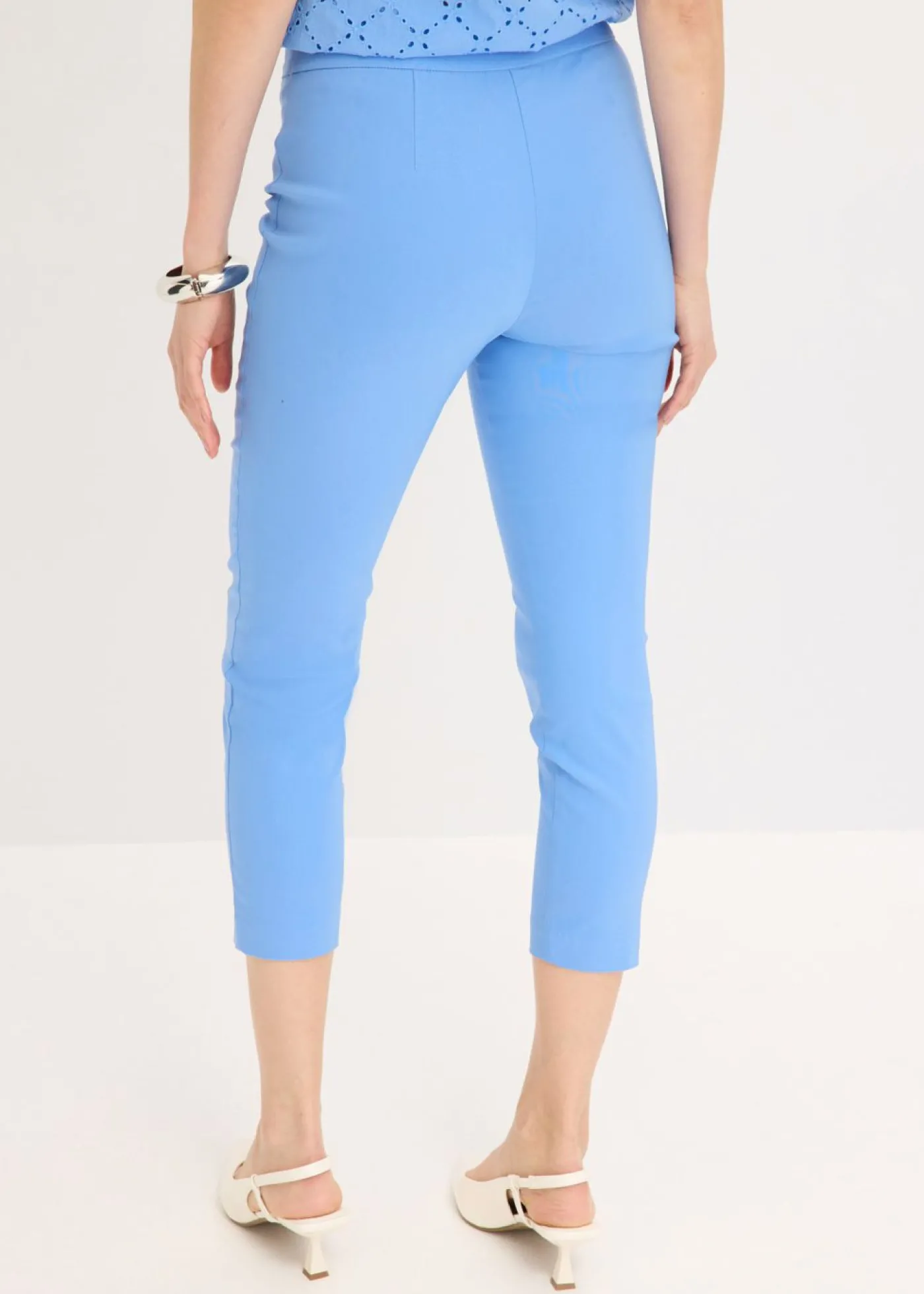 bonprix bonprix Pantalón de largo 7/8 azul provenzal New