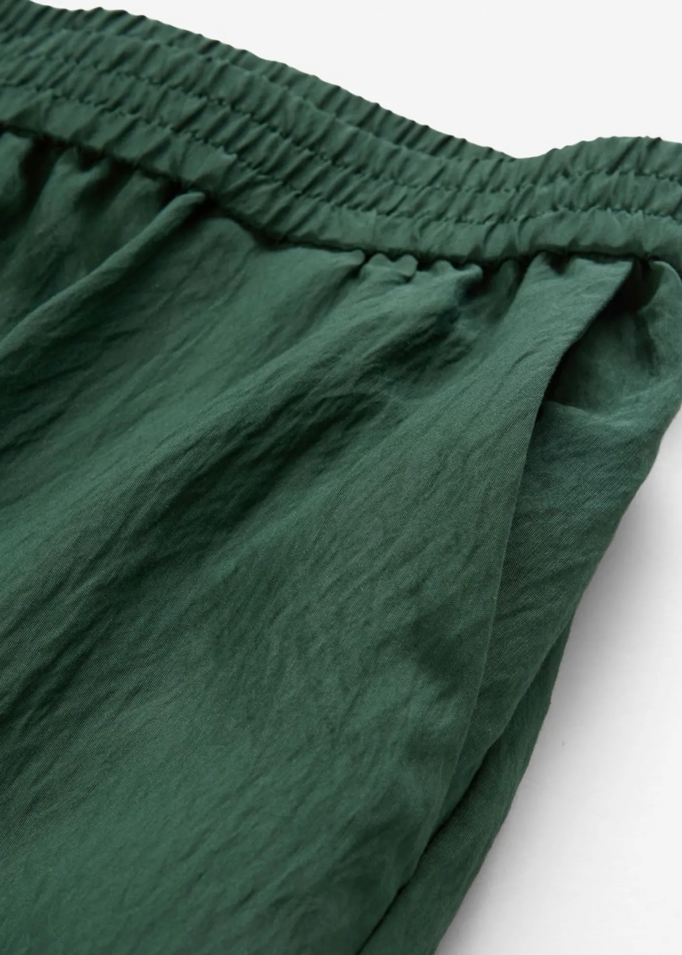 bonprix bonprix Pantalón de mezcla arrugada de viscosa con estructura verde sombra Clearance