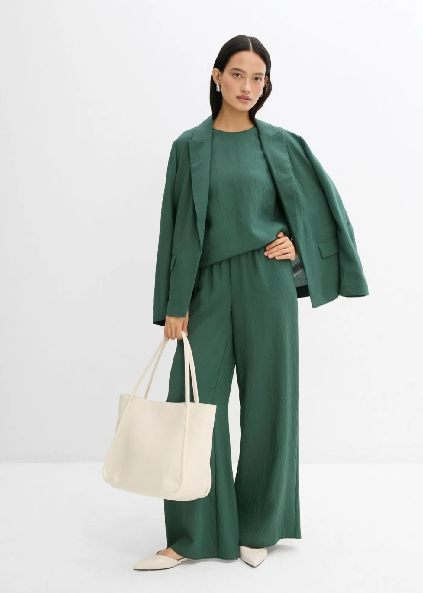 bonprix bonprix Pantalón de mezcla arrugada de viscosa con estructura verde sombra Clearance