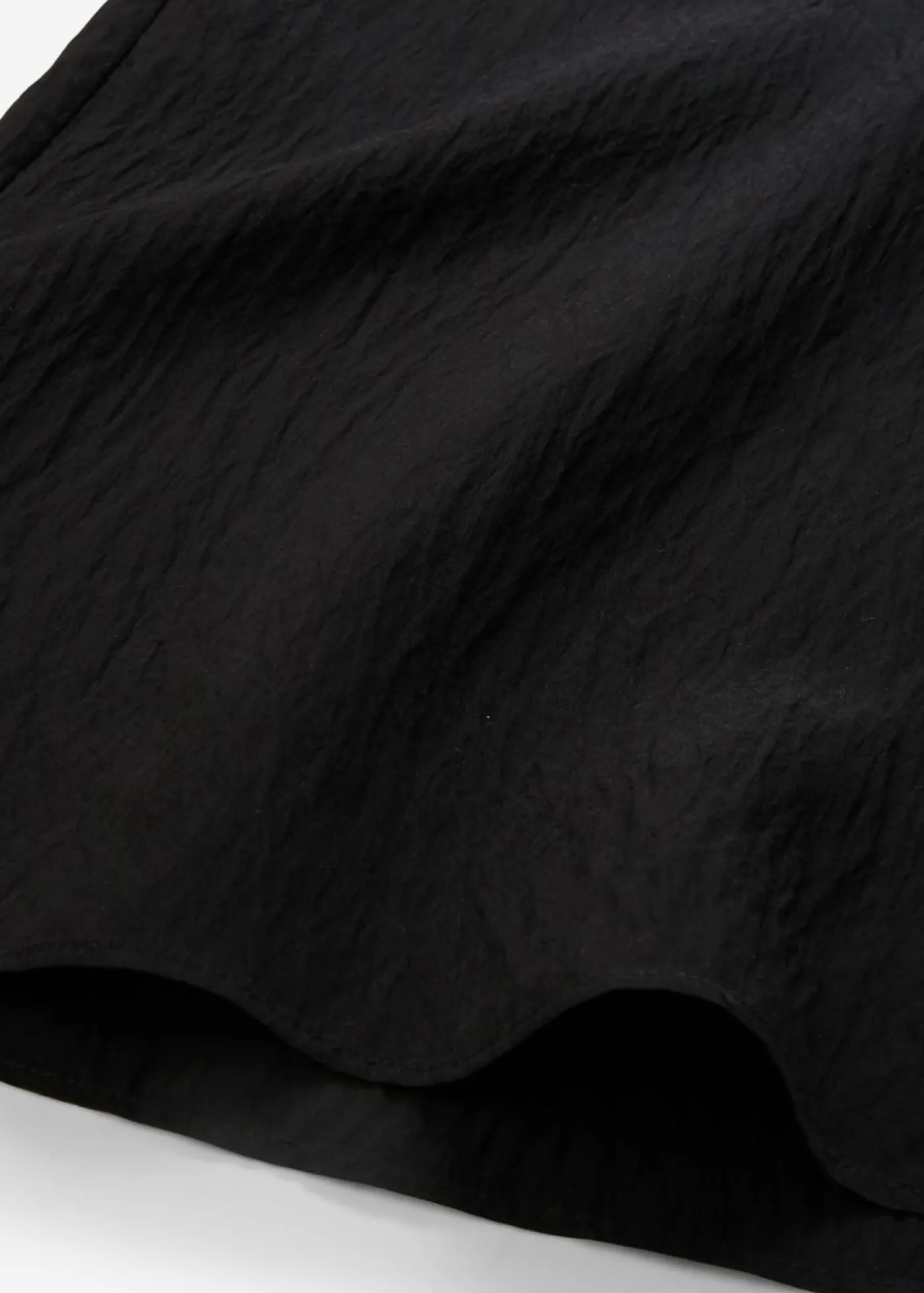 bonprix bonprix Pantalón de mezcla arrugada de viscosa con estructura Negro Hot