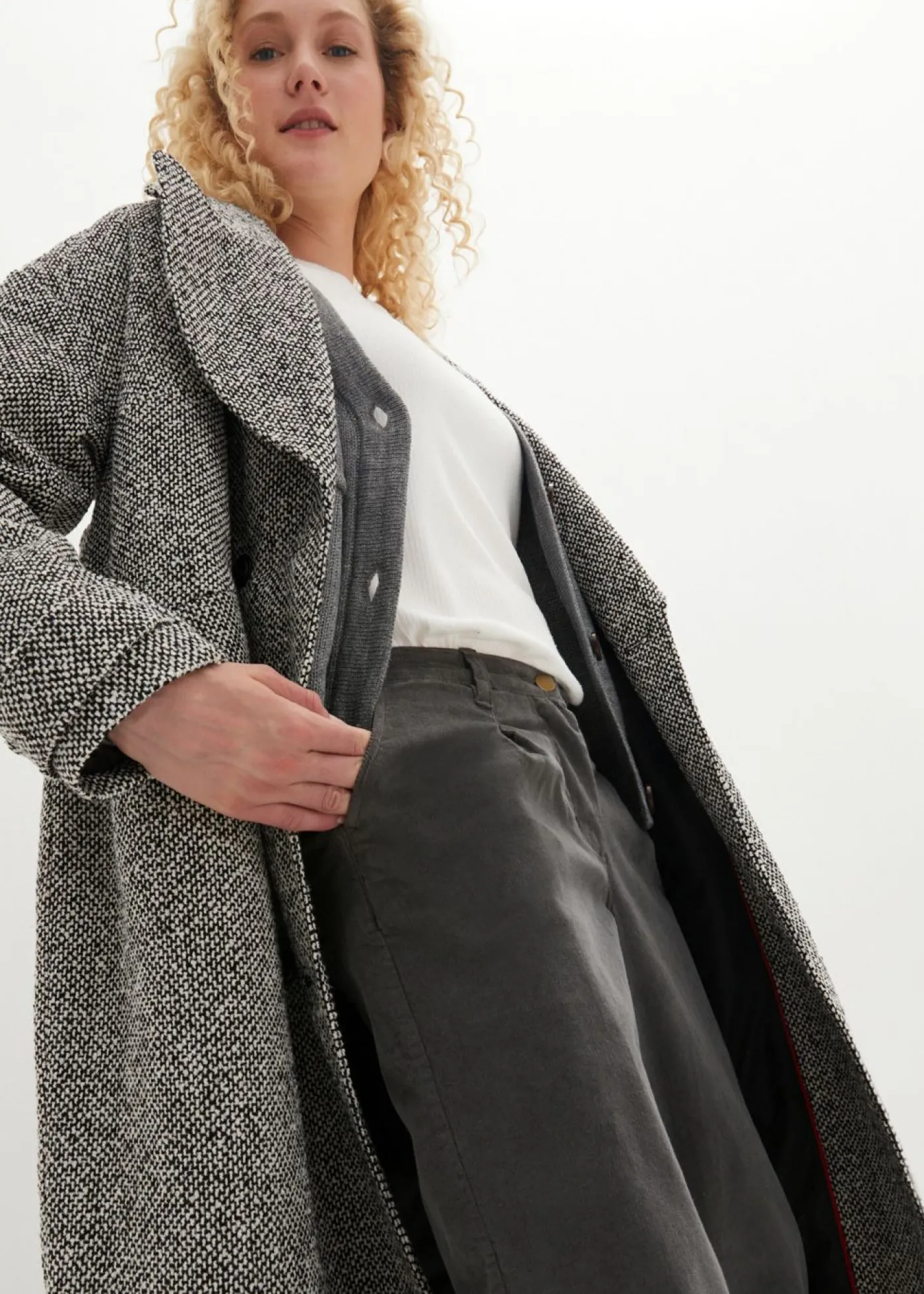 bonprix bonprix Pantalón de pana con algodón orgánico y corte bombacho Gris oscuro Clearance