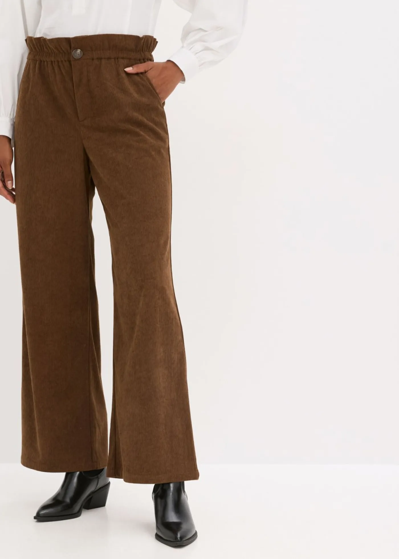 bonprix bonprix Pantalón de pana con perneras anchas marrón Hot