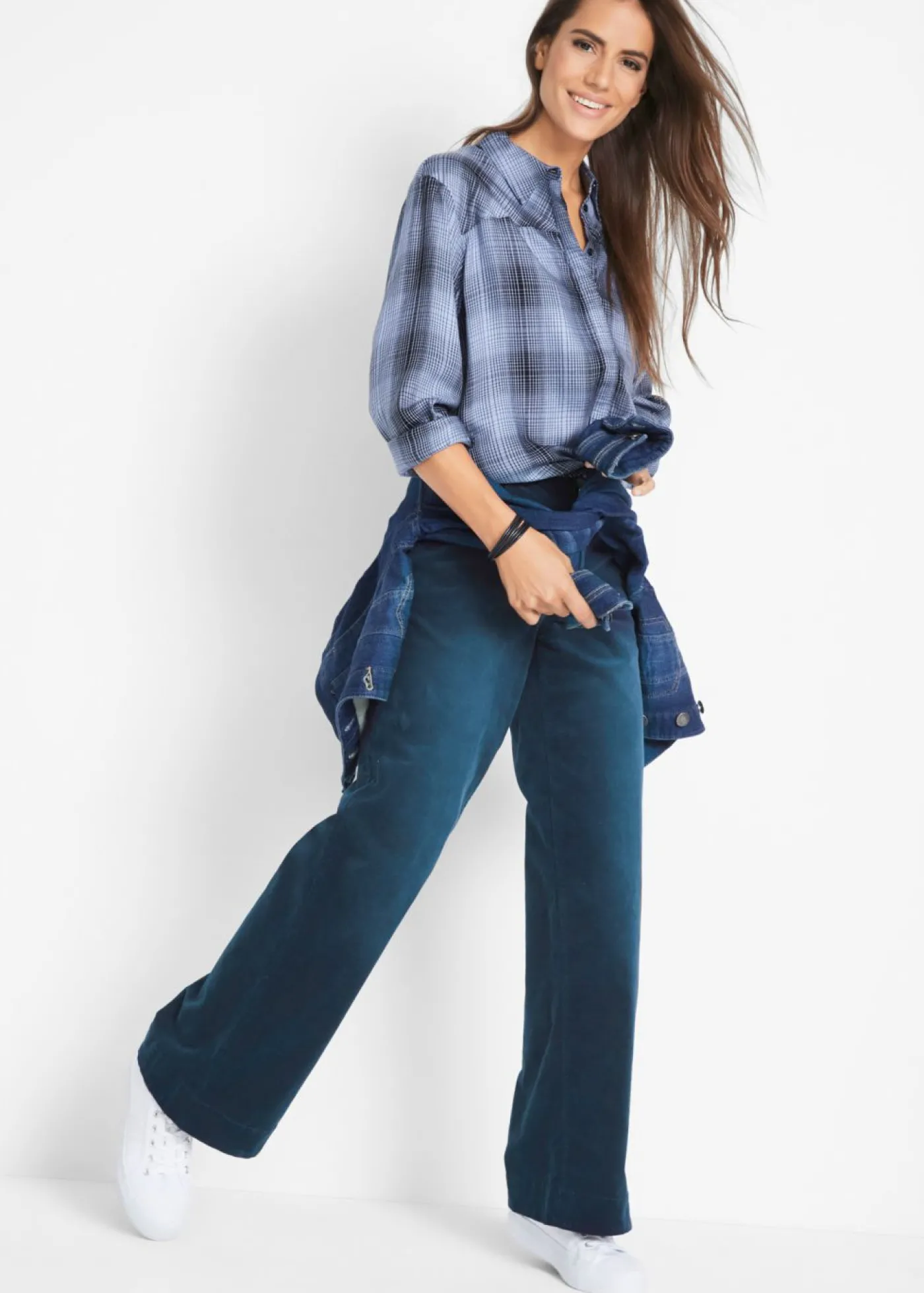 bonprix bonprix Pantalón de pana elástico de corte ancho Azul marino desgastado New