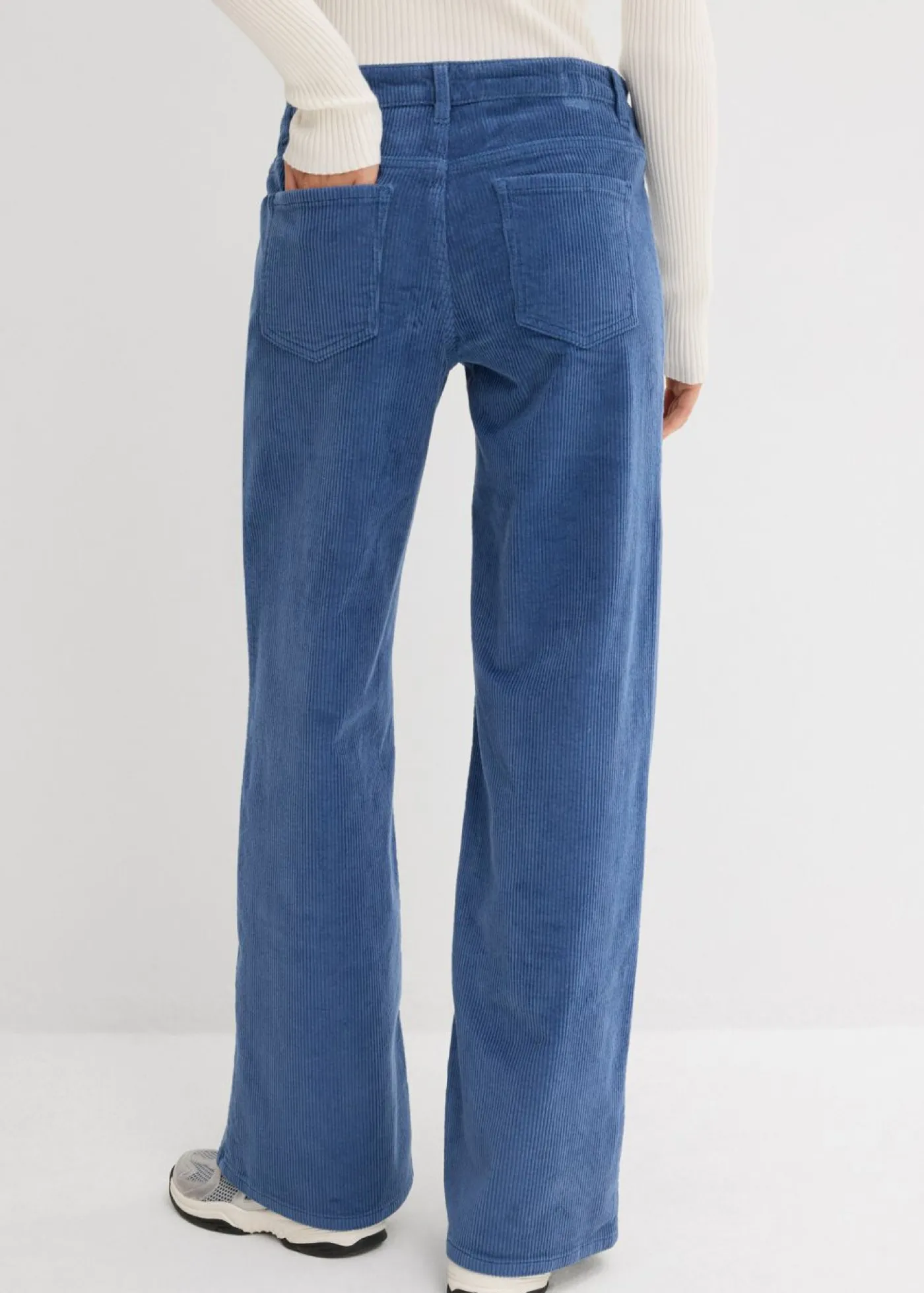 bonprix bonprix Pantalón de pana en mezcla de algodón elástico Azul vaquero Outlet