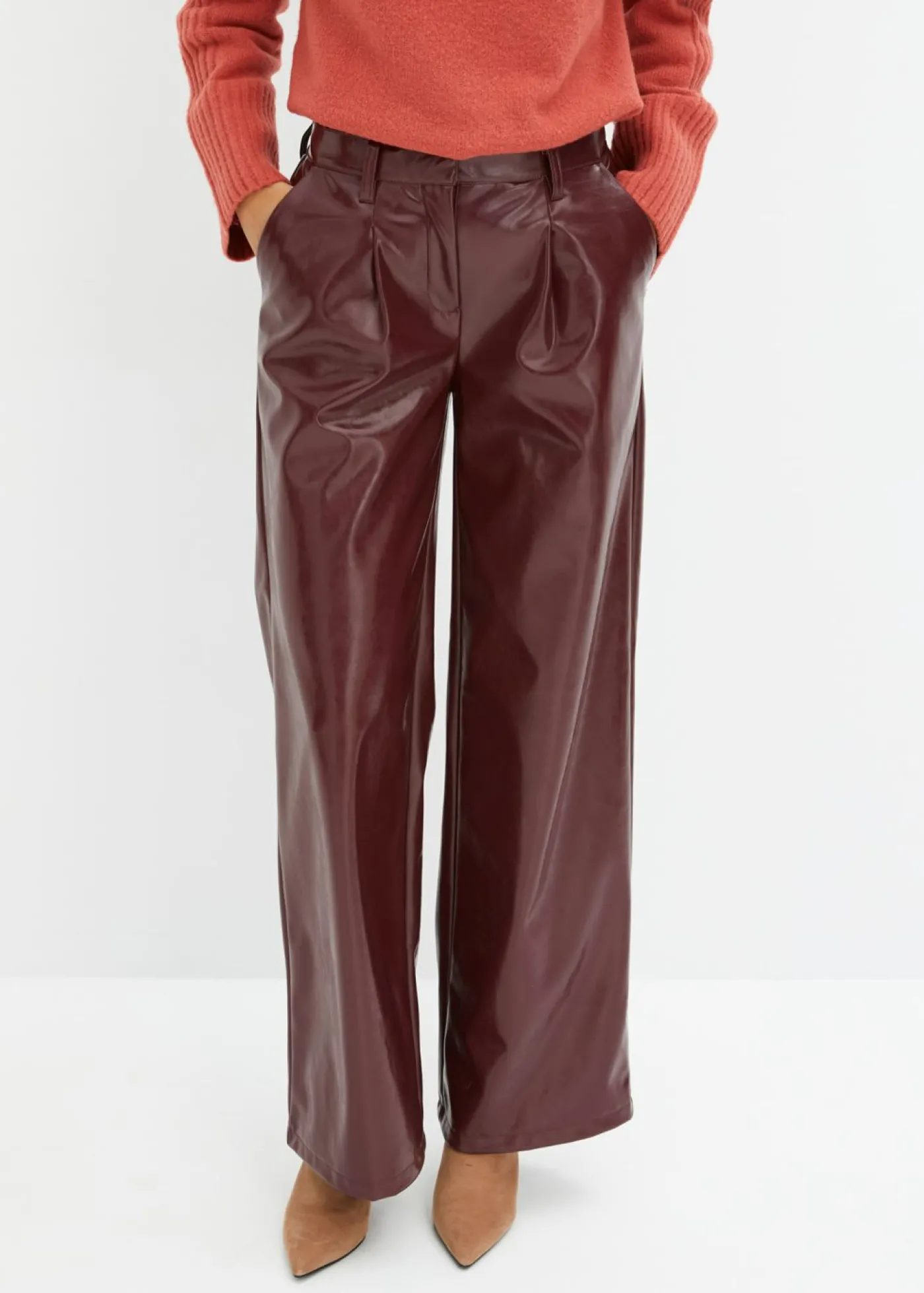 bonprix bonprix Pantalón de piel sintética Rojo rubí Best