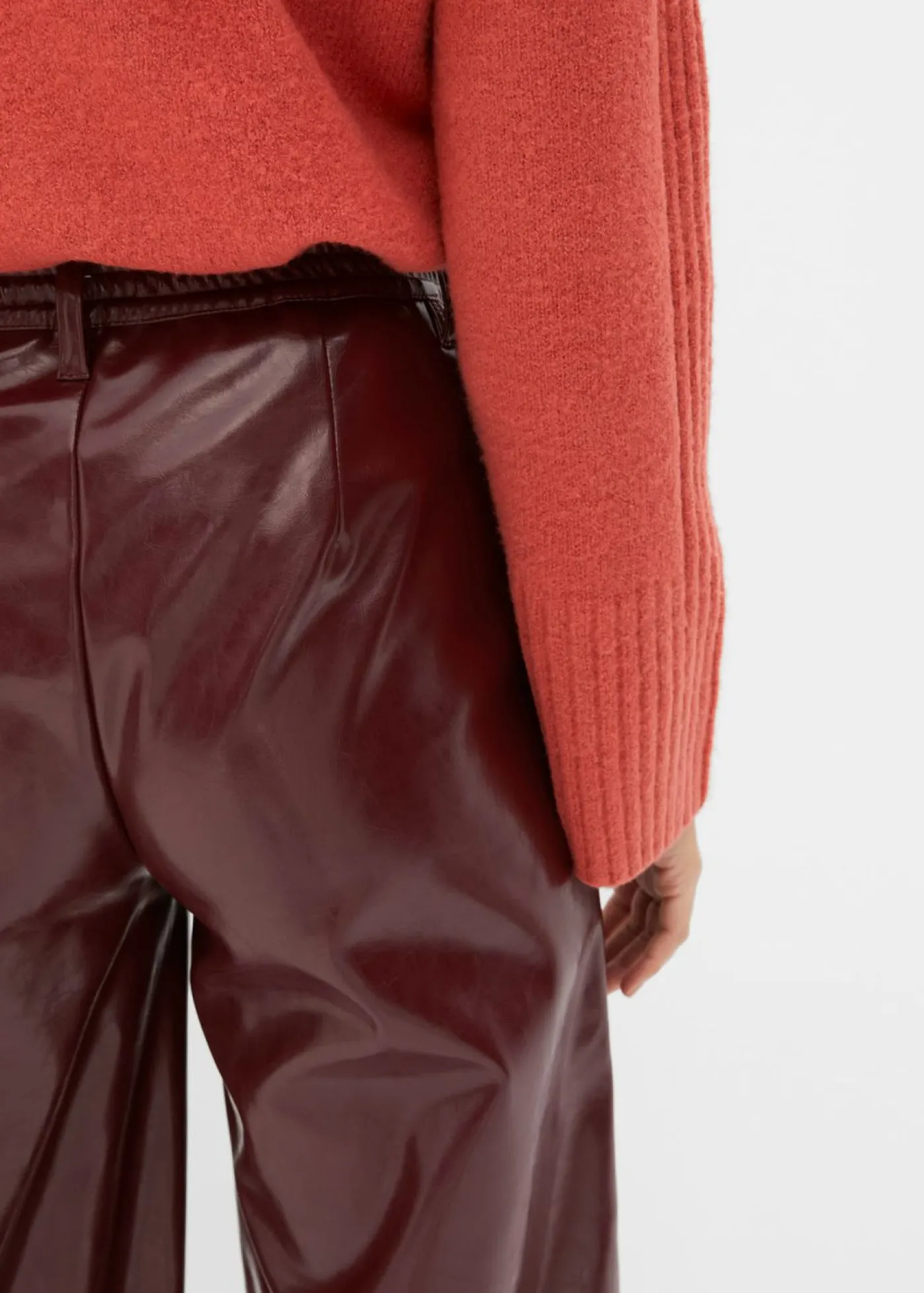 bonprix bonprix Pantalón de piel sintética Rojo rubí Best