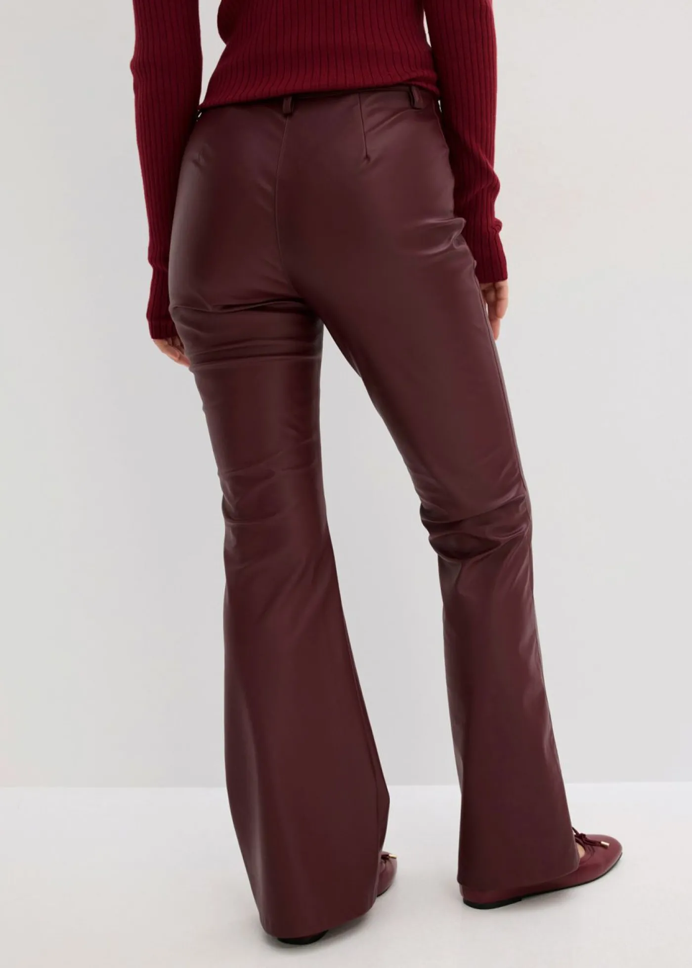bonprix bonprix Pantalón de piel sintética mora oscuro Discount