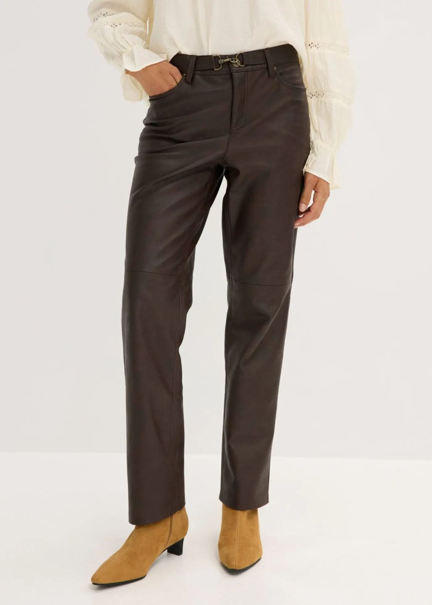 bonprix bonprix Pantalón de piel sintética con efecto desgastado Marrón oscuro Outlet