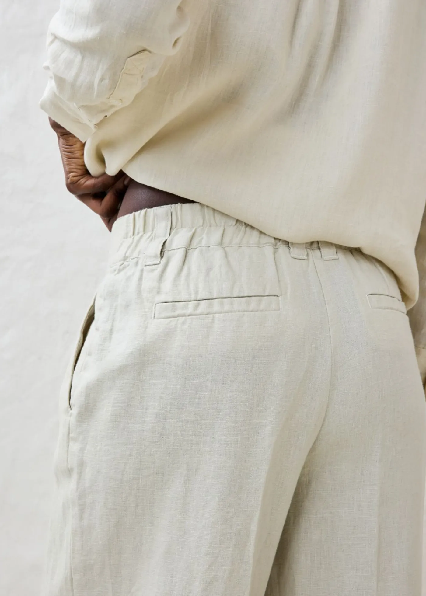 bonprix bonprix Pantalón de pinzas de lino puro Arena claro Best