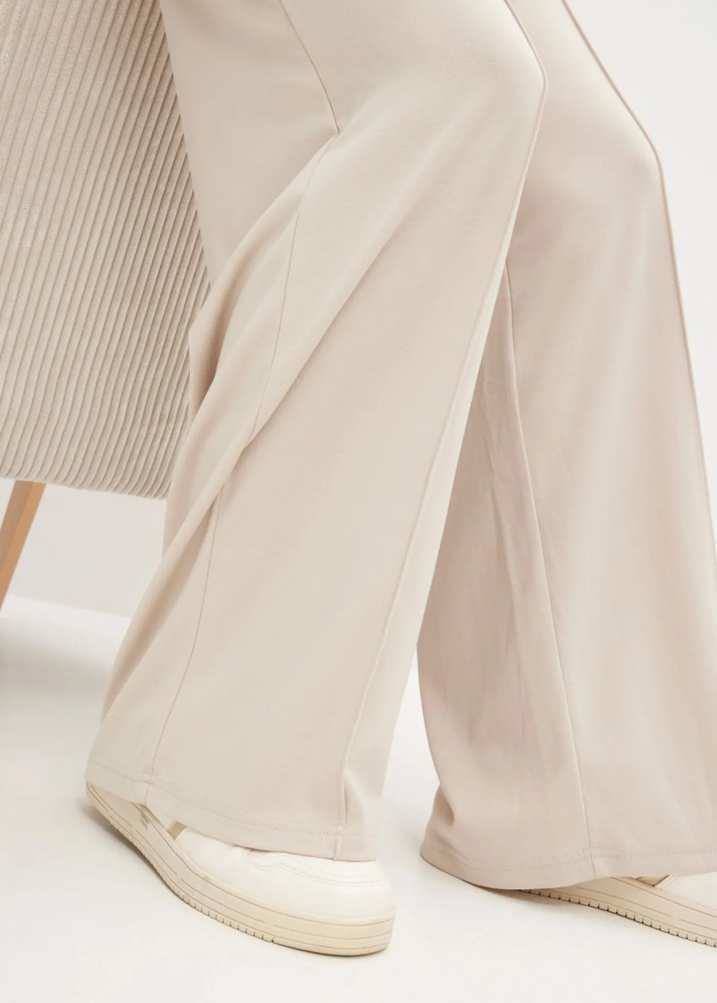 bonprix bonprix Pantalón de punto masilla Outlet