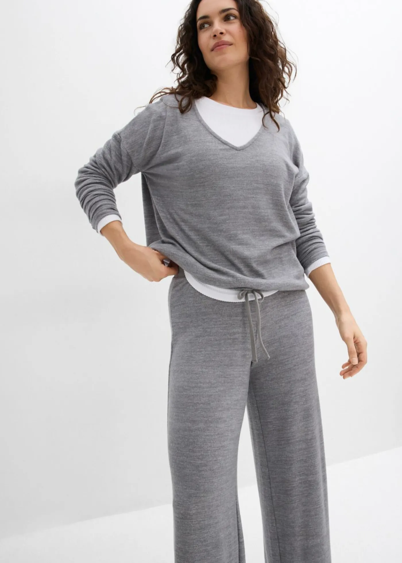 bonprix bonprix Pantalón de punto con aspecto de punto gris jaspeado moteado Sale