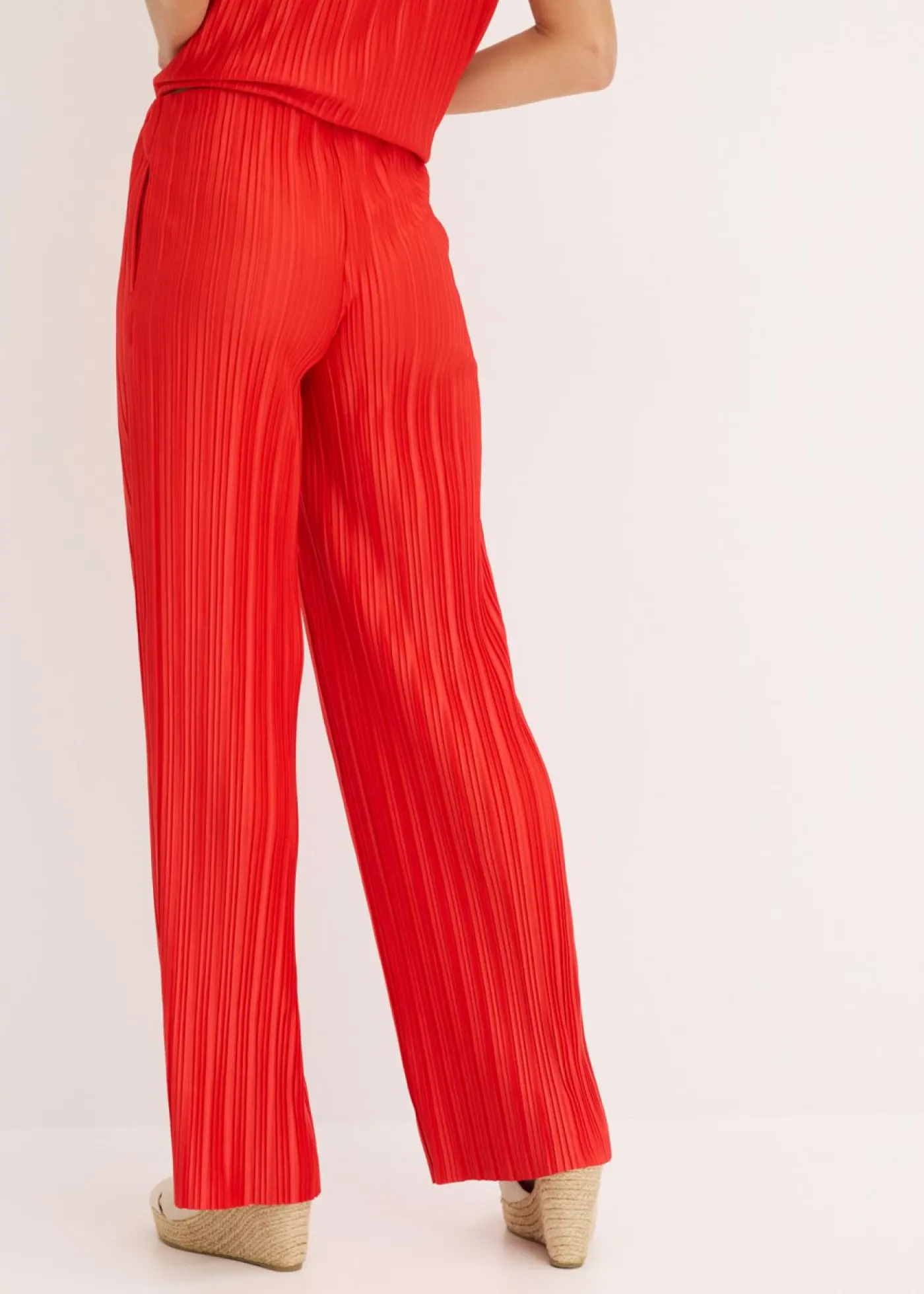 bonprix bonprix Pantalón de punto con plisado fresa Online