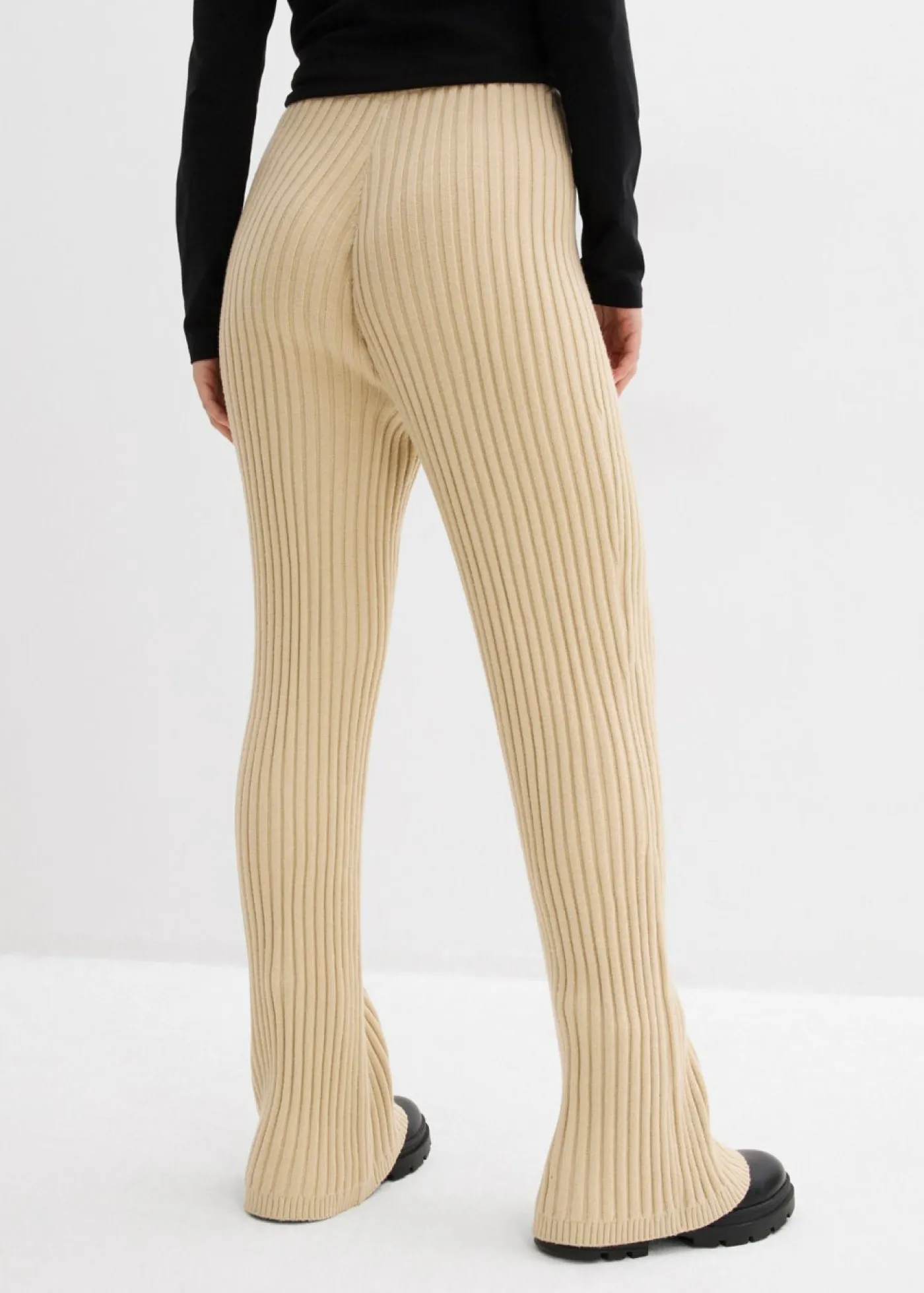 bonprix bonprix Pantalón de punto de mezcla de viscosa suave Arena claro Sale