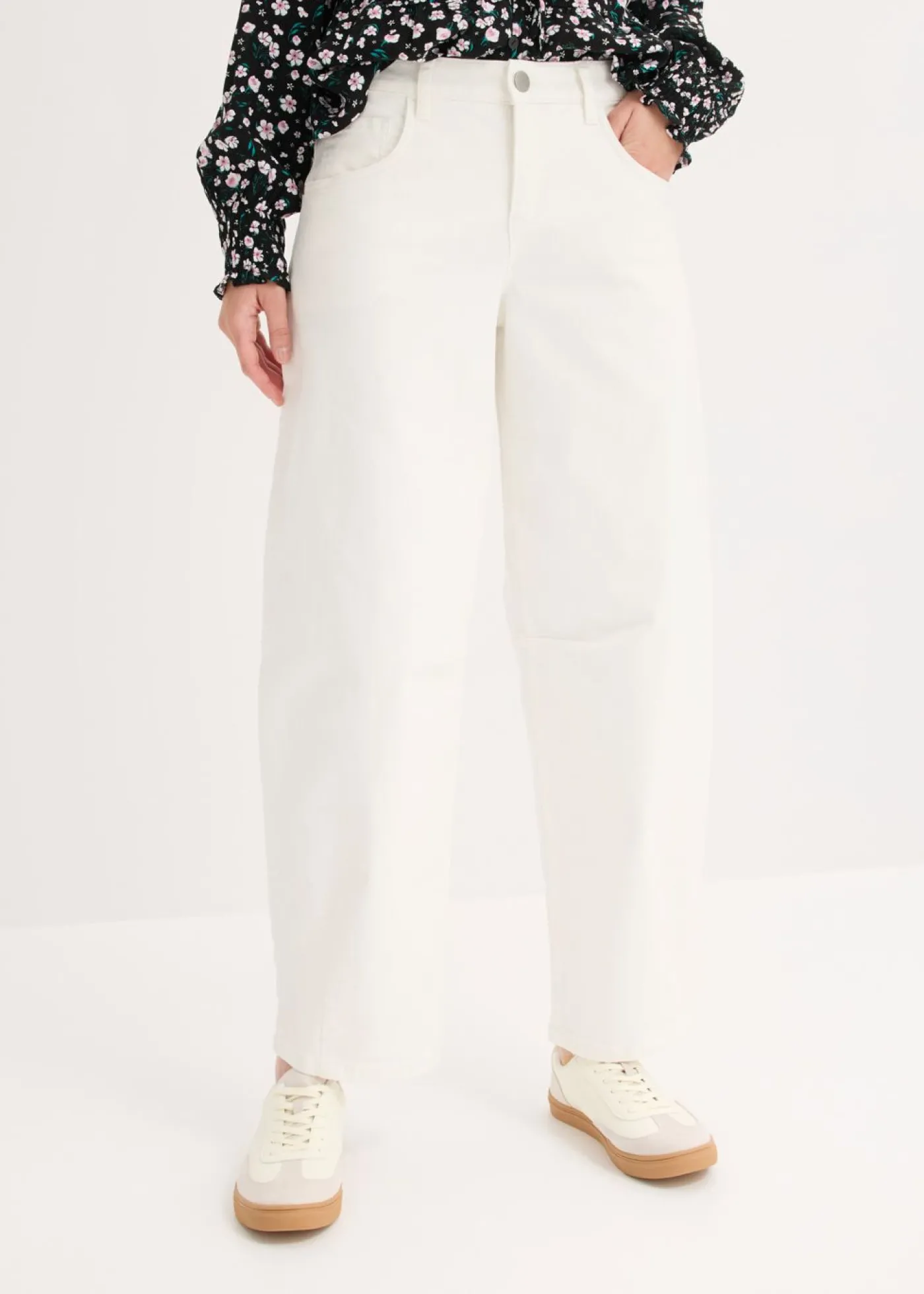bonprix bonprix Pantalón de sarga en mezcla de algodón elástico Blanco lana Online
