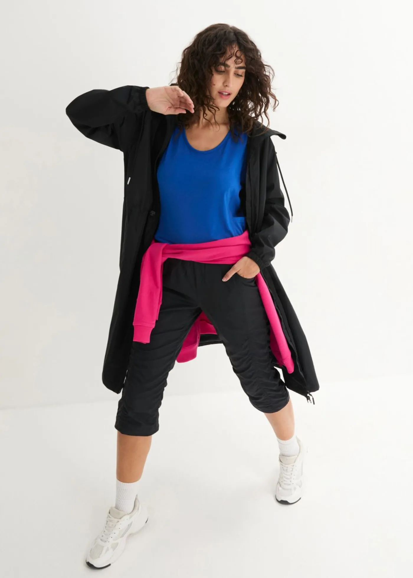 bonprix bonprix Pantalón de senderismo funcional, con largo capri Negro Hot