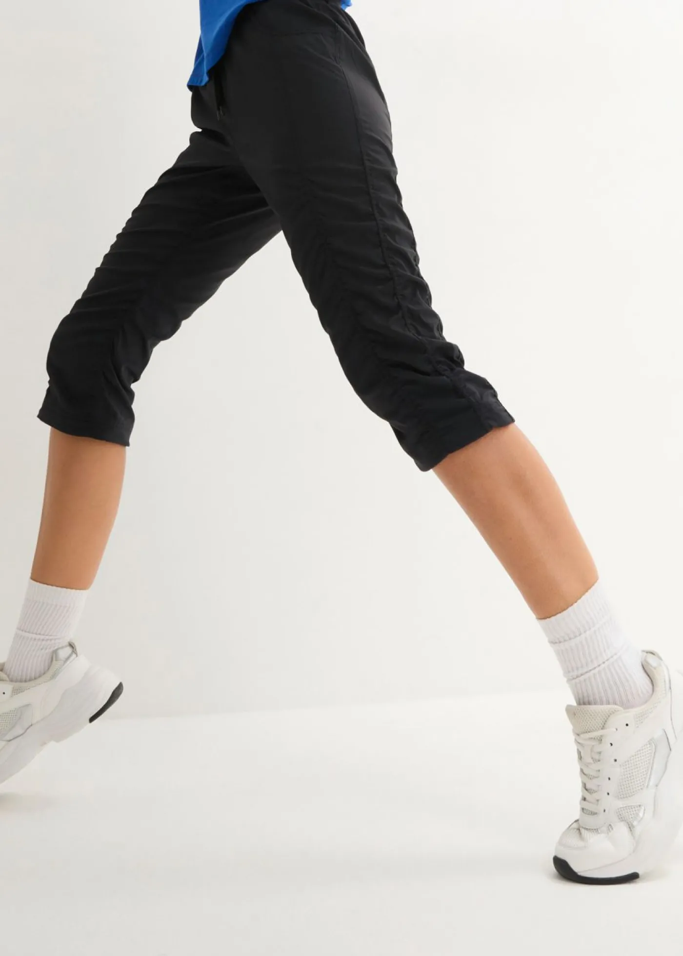 bonprix bonprix Pantalón de senderismo funcional, con largo capri Negro Hot
