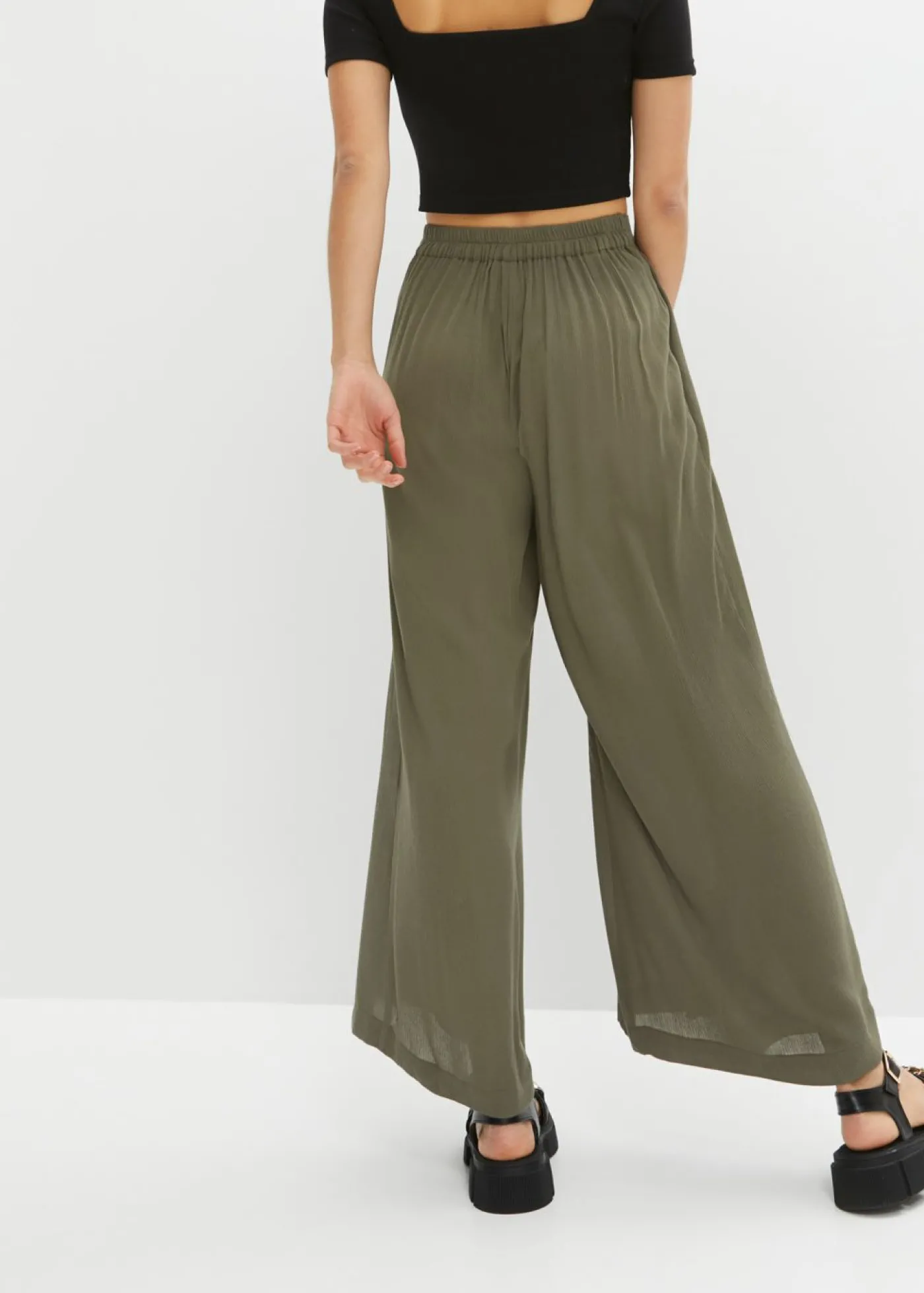 bonprix bonprix Pantalón de viscosa fluida Verde grisáceo Best